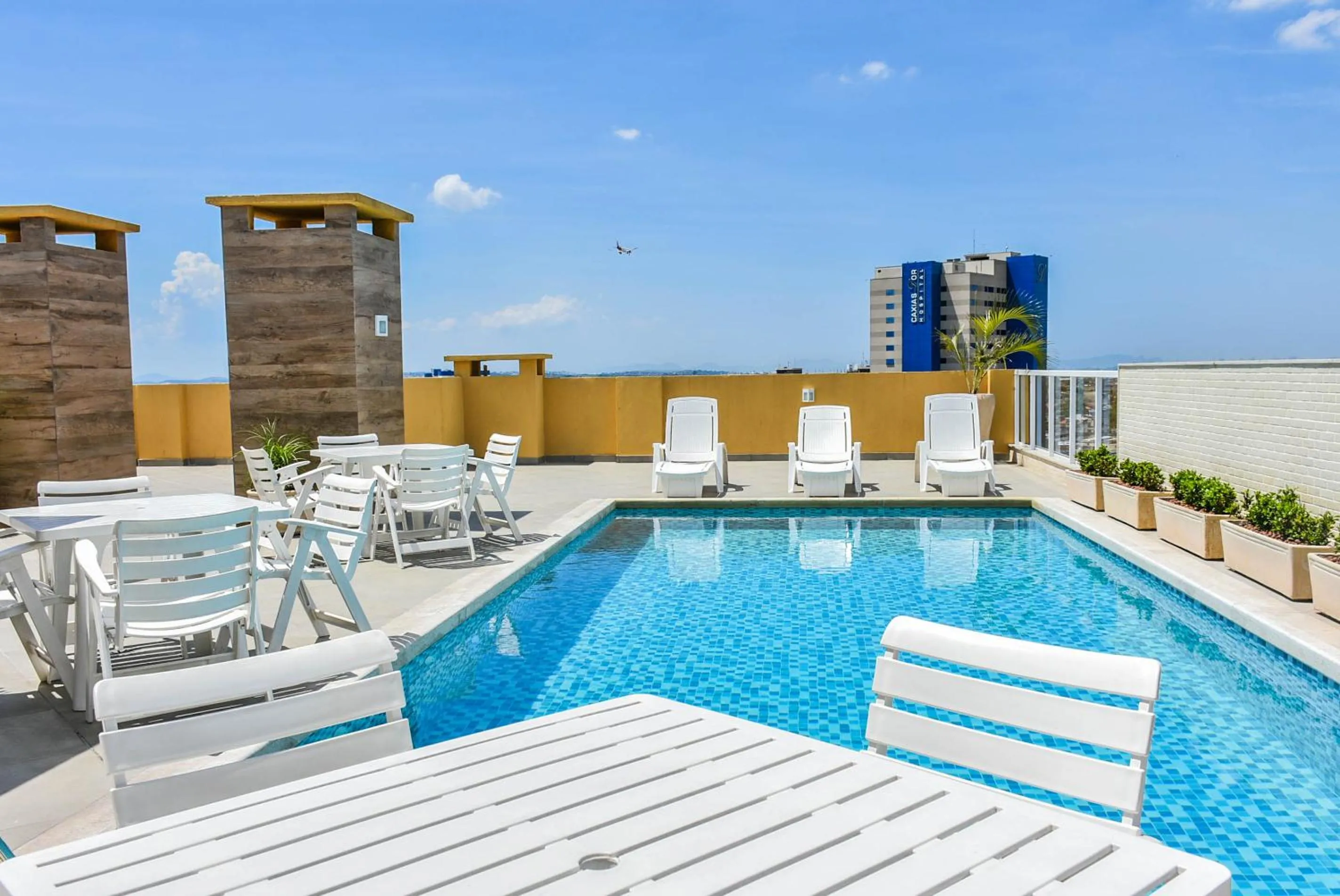 Balcony/Terrace in Mont Blanc Suites Duque de Caxias