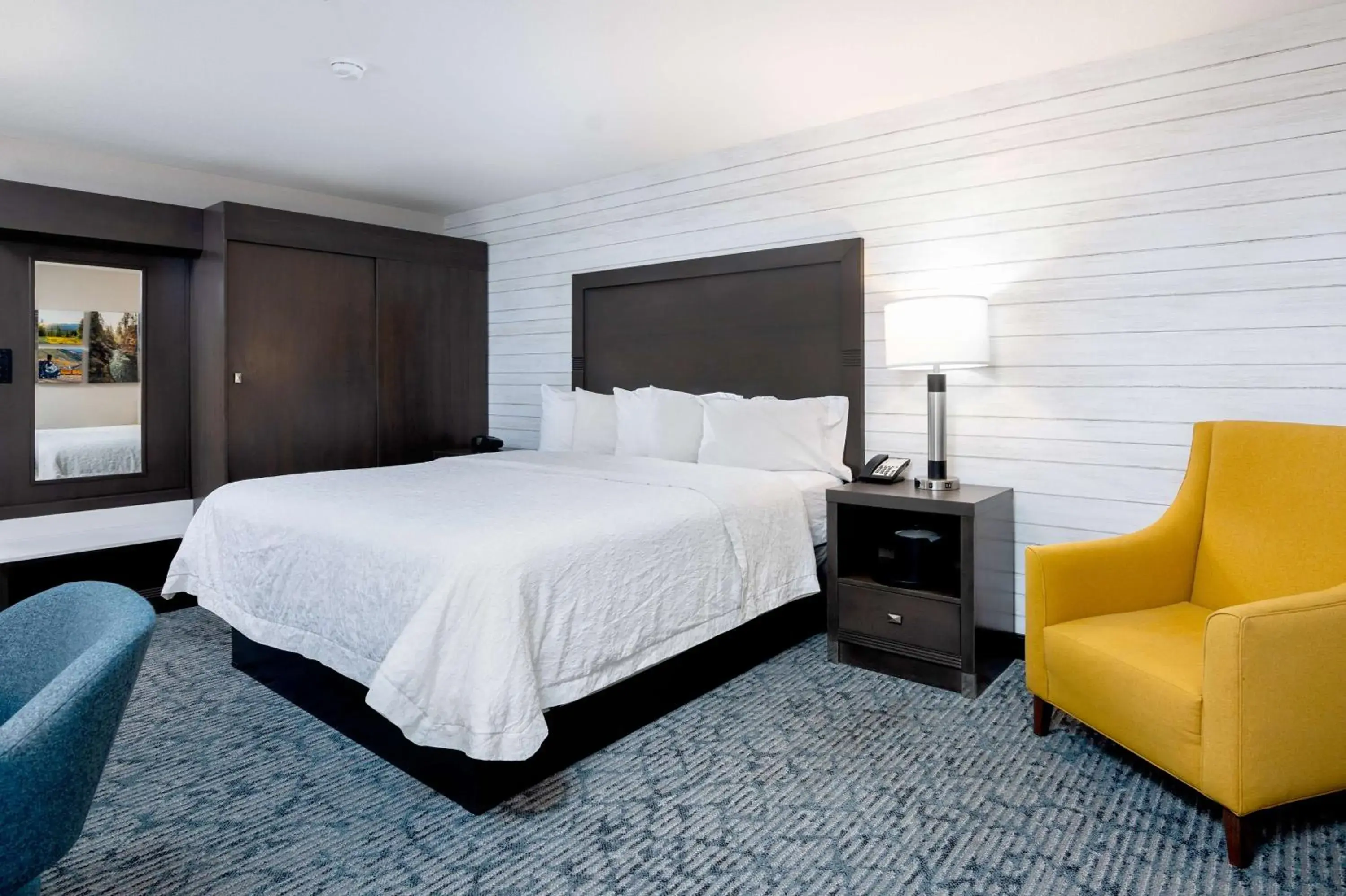 Bed in Hampton Inn Durango Bed in Hampton Inn Durango