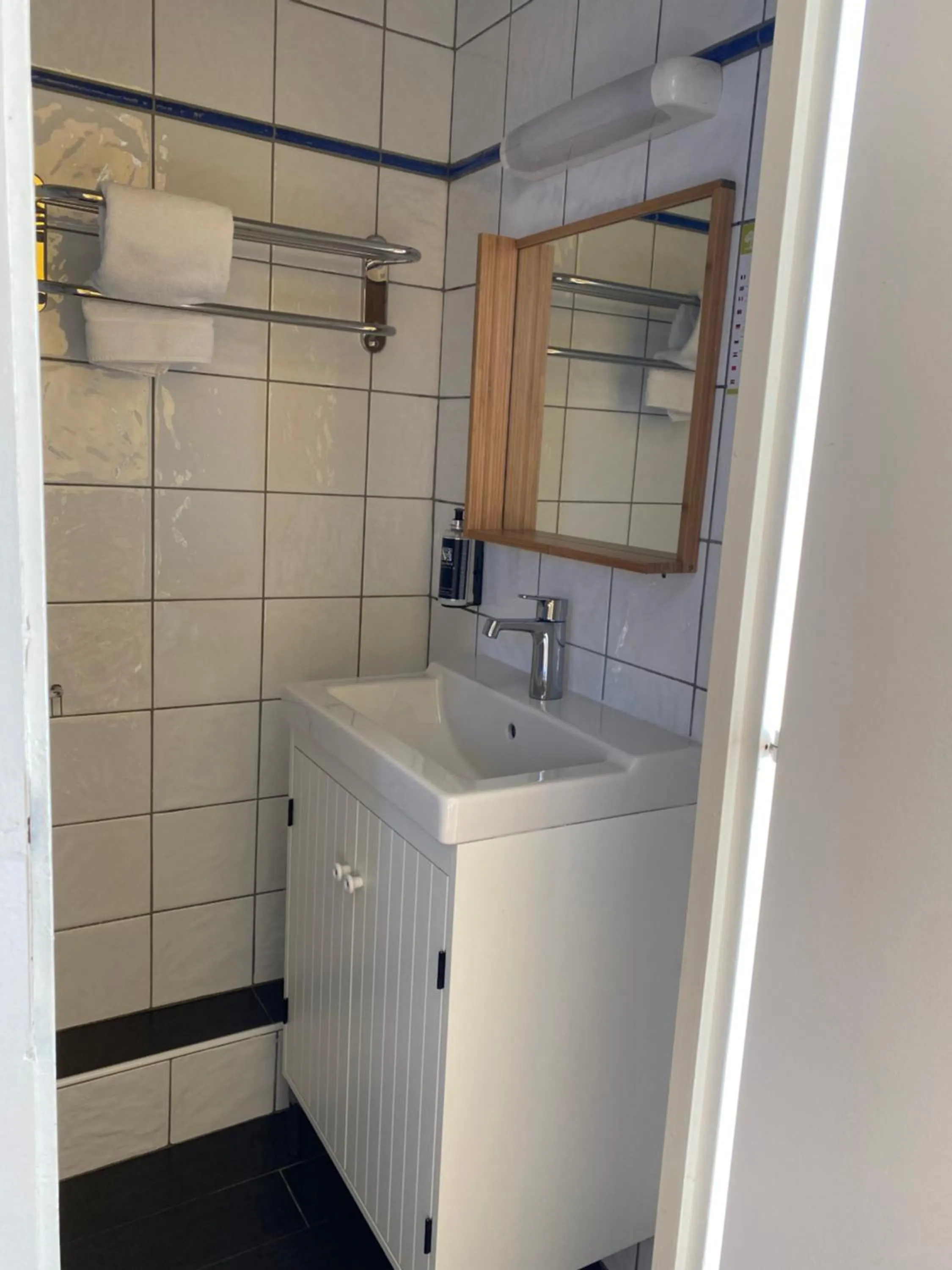 Bathroom in Hôtel du Château