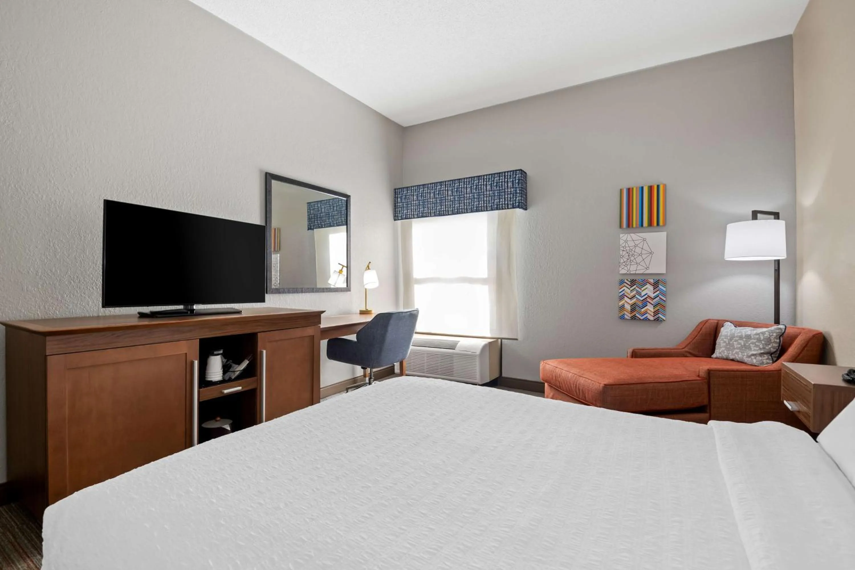 Bedroom, Bed in Hampton Inn Debary-Deltona