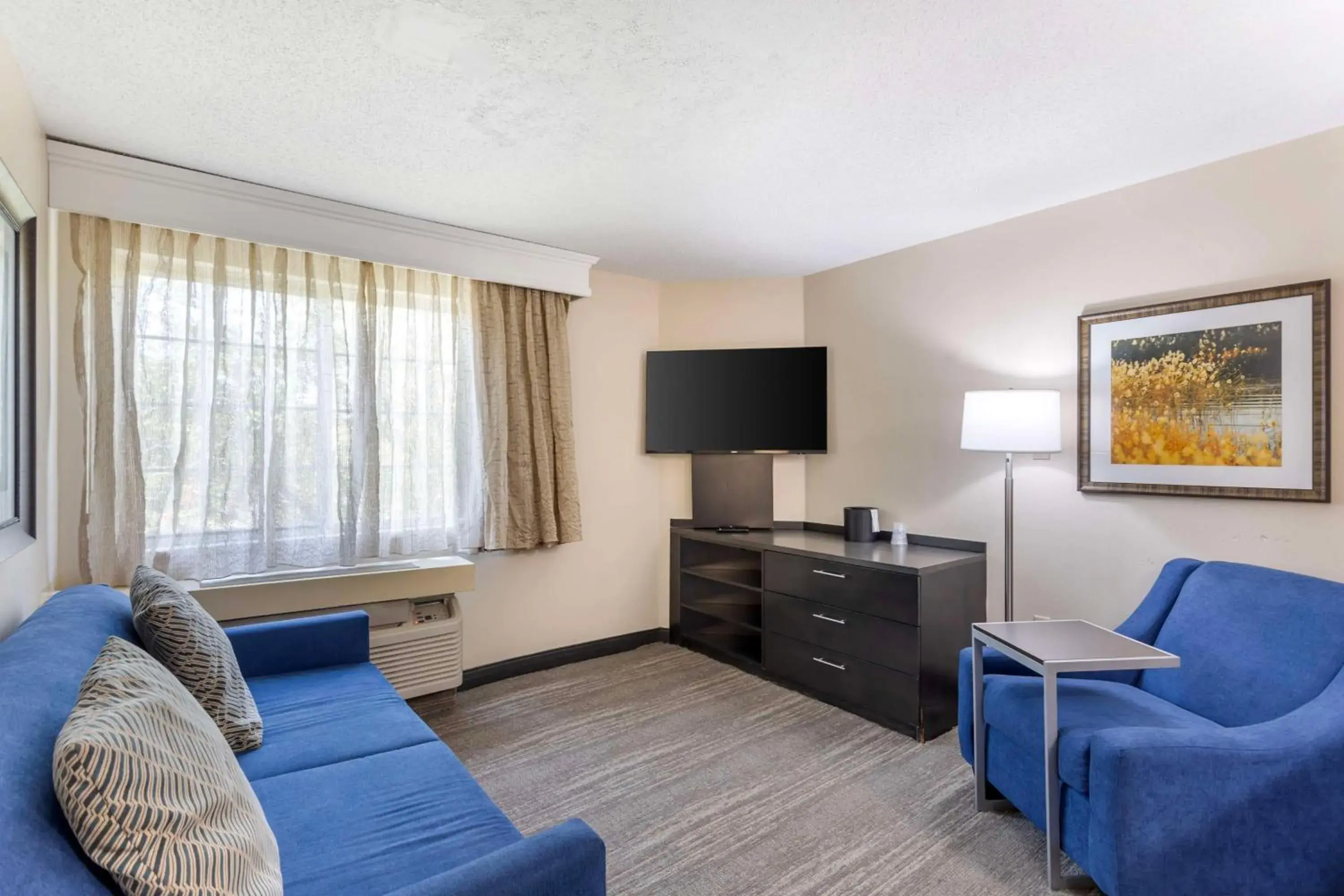 Bedroom in Executive Residency by Best Western Philadelphia-Willow Grove Bedroom in Executive Residency by Best Western Philadelphia-Willow Grove