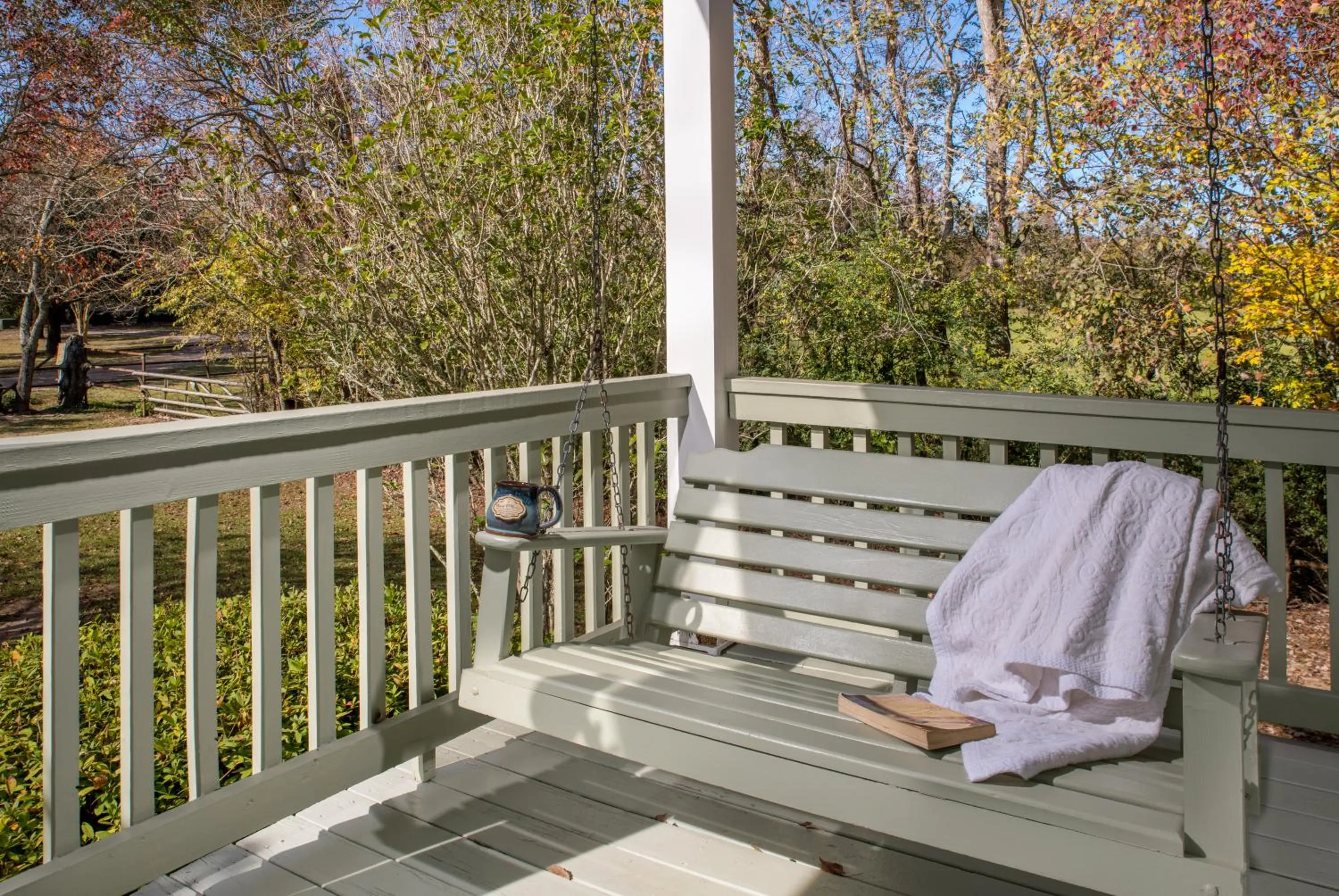 Balcony/Terrace in Maison D'Memoire Bed & Breakfast Cottages