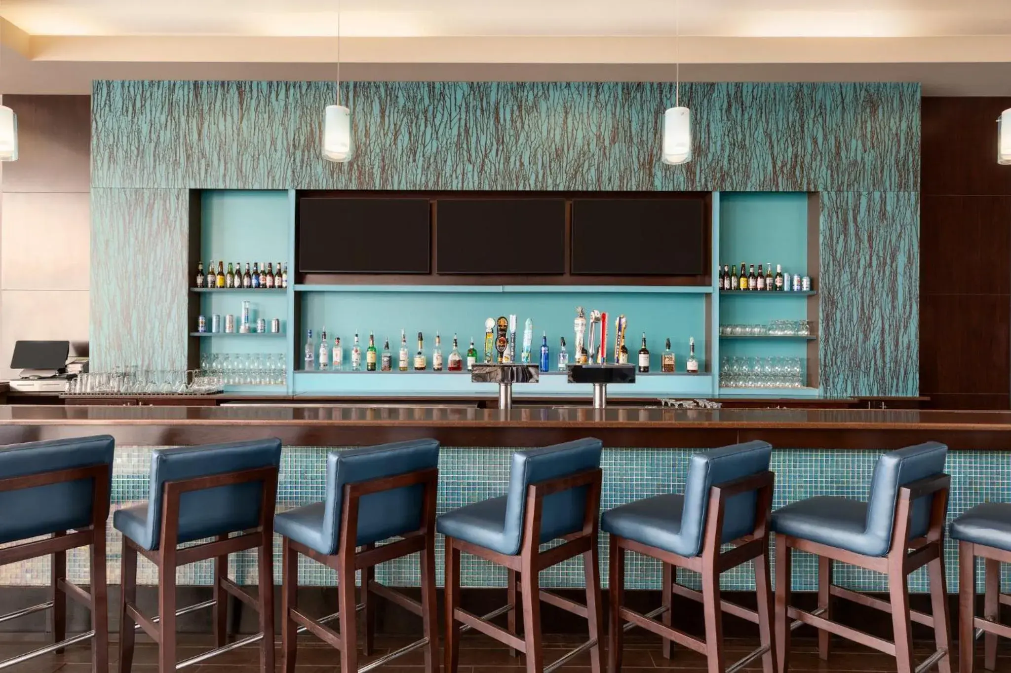 Lounge or bar in Holiday Inn Virginia Beach - Norfolk by IHG Lounge or bar in Holiday Inn Virginia Beach - Norfolk by IHG