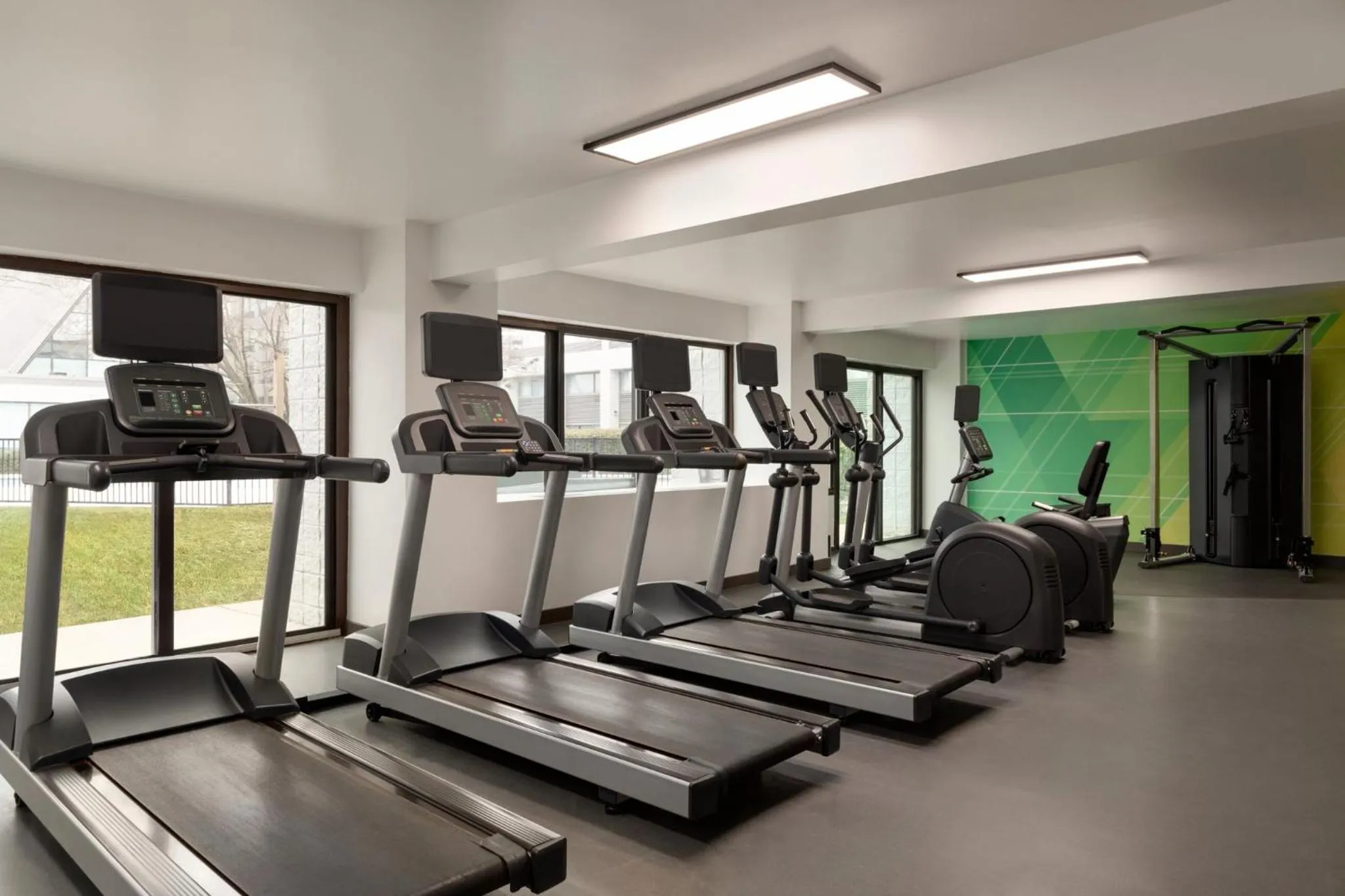 Fitness centre/facilities in Holiday Inn Virginia Beach - Norfolk by IHG
