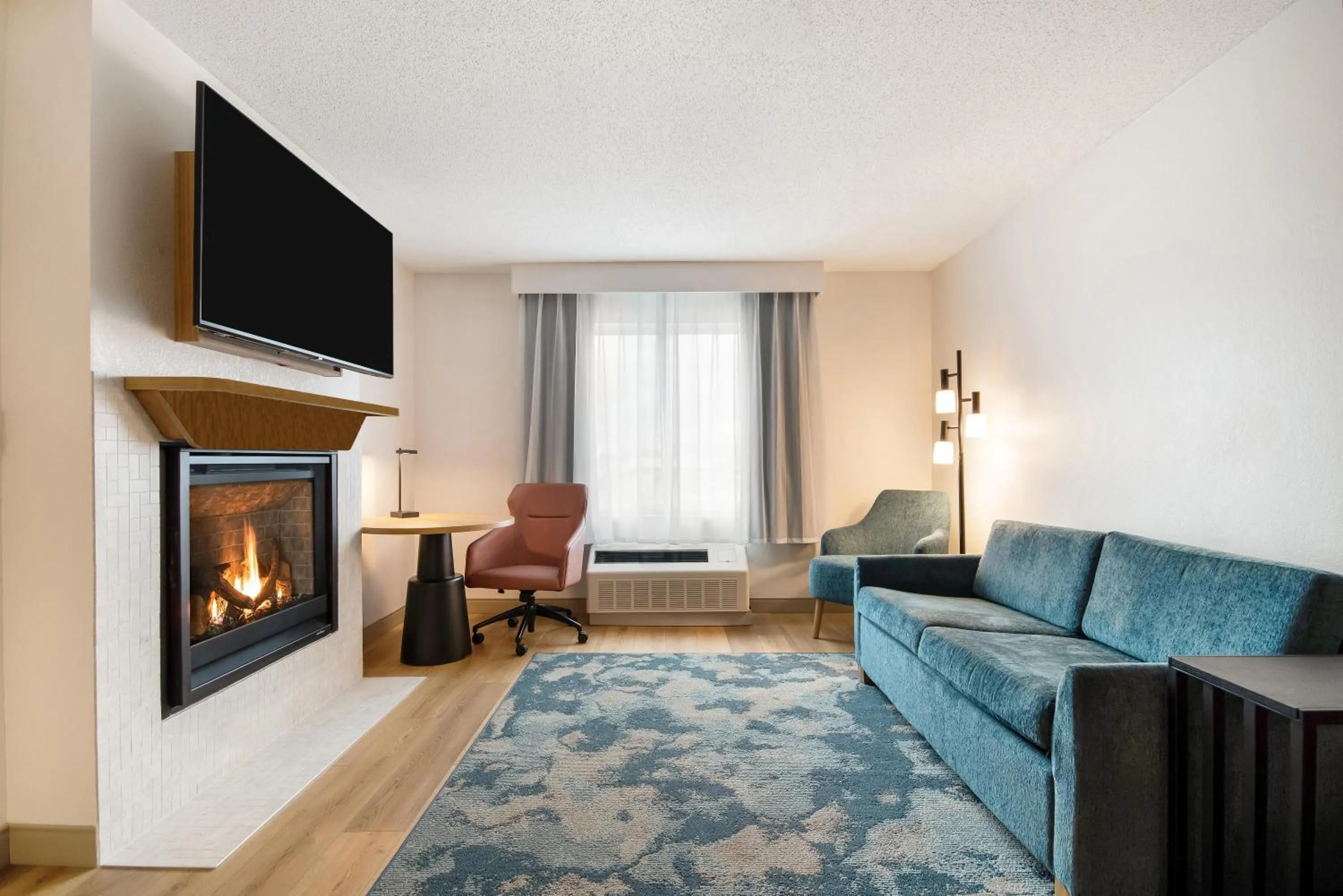 Living room in Hampton Inn Rutland/Killington