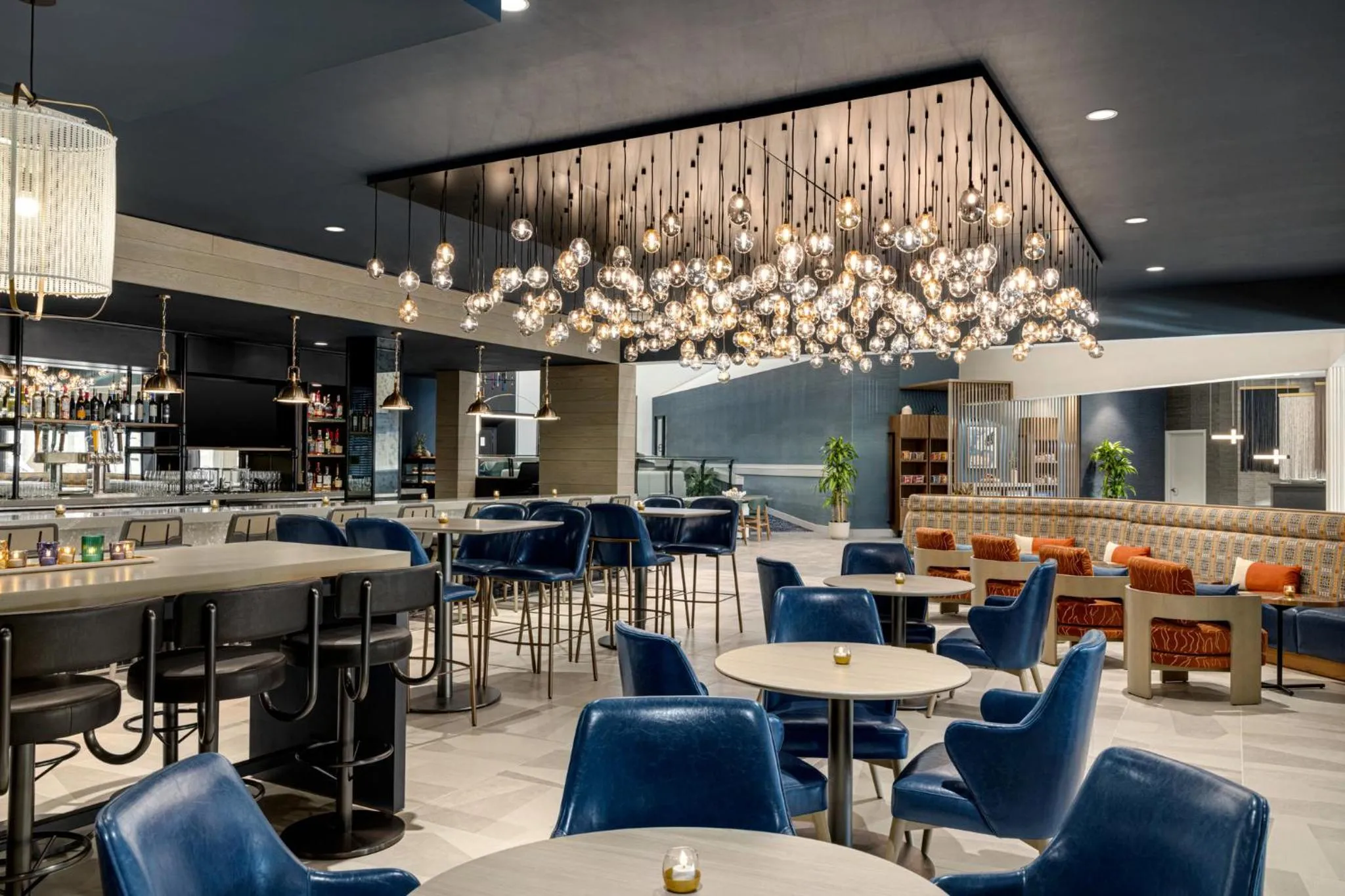 Restaurant/places to eat in Crowne Plaza Virginia Beach Town Center by IHG