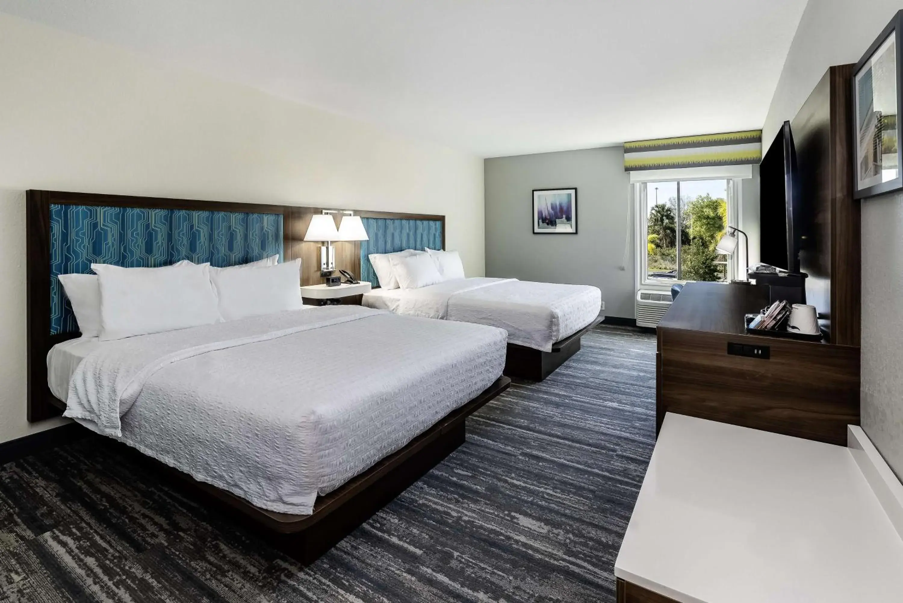 Bed in Hampton Inn By Hilton Port Charlotte