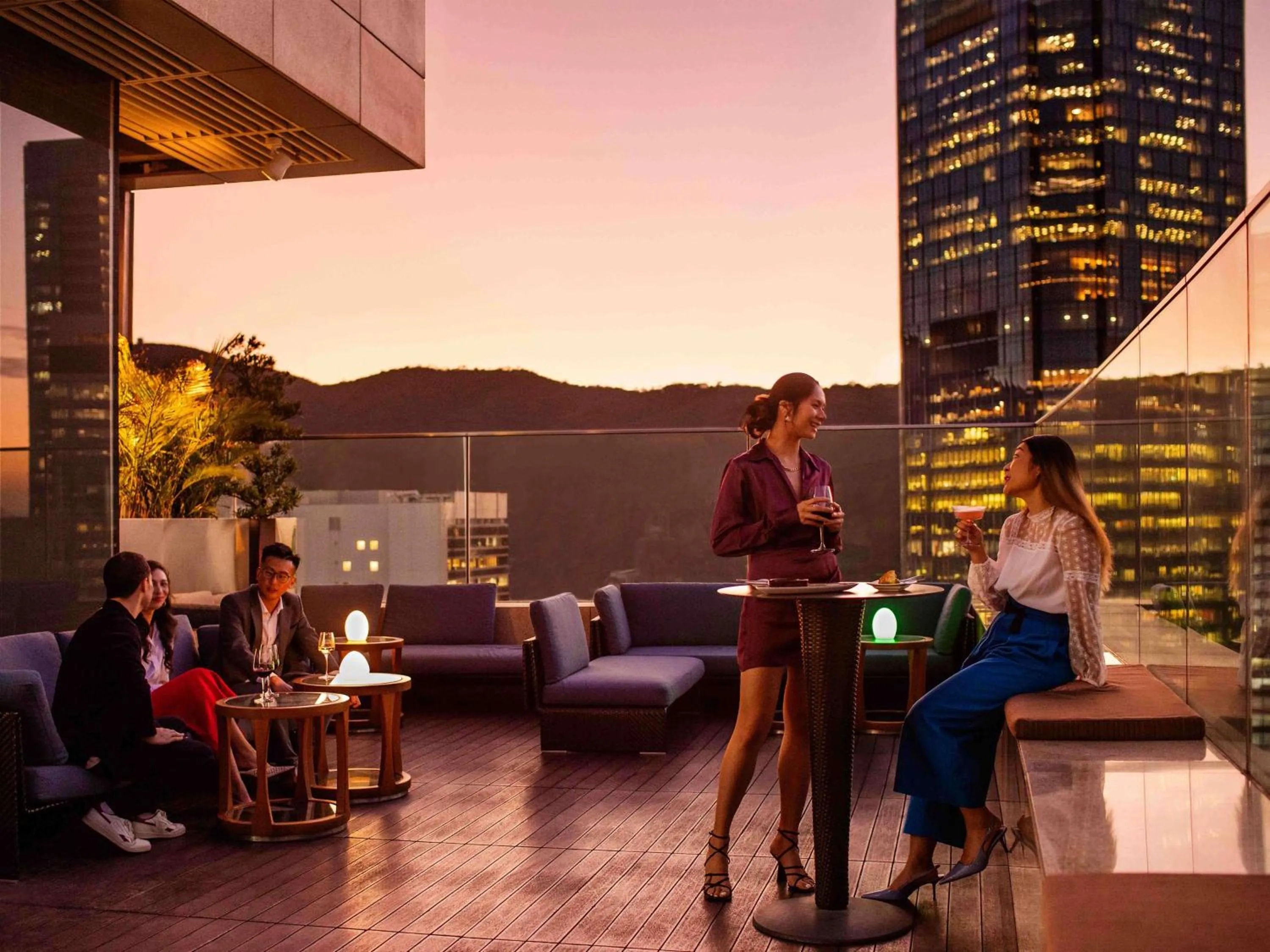 Lounge or bar in EAST Hong Kong