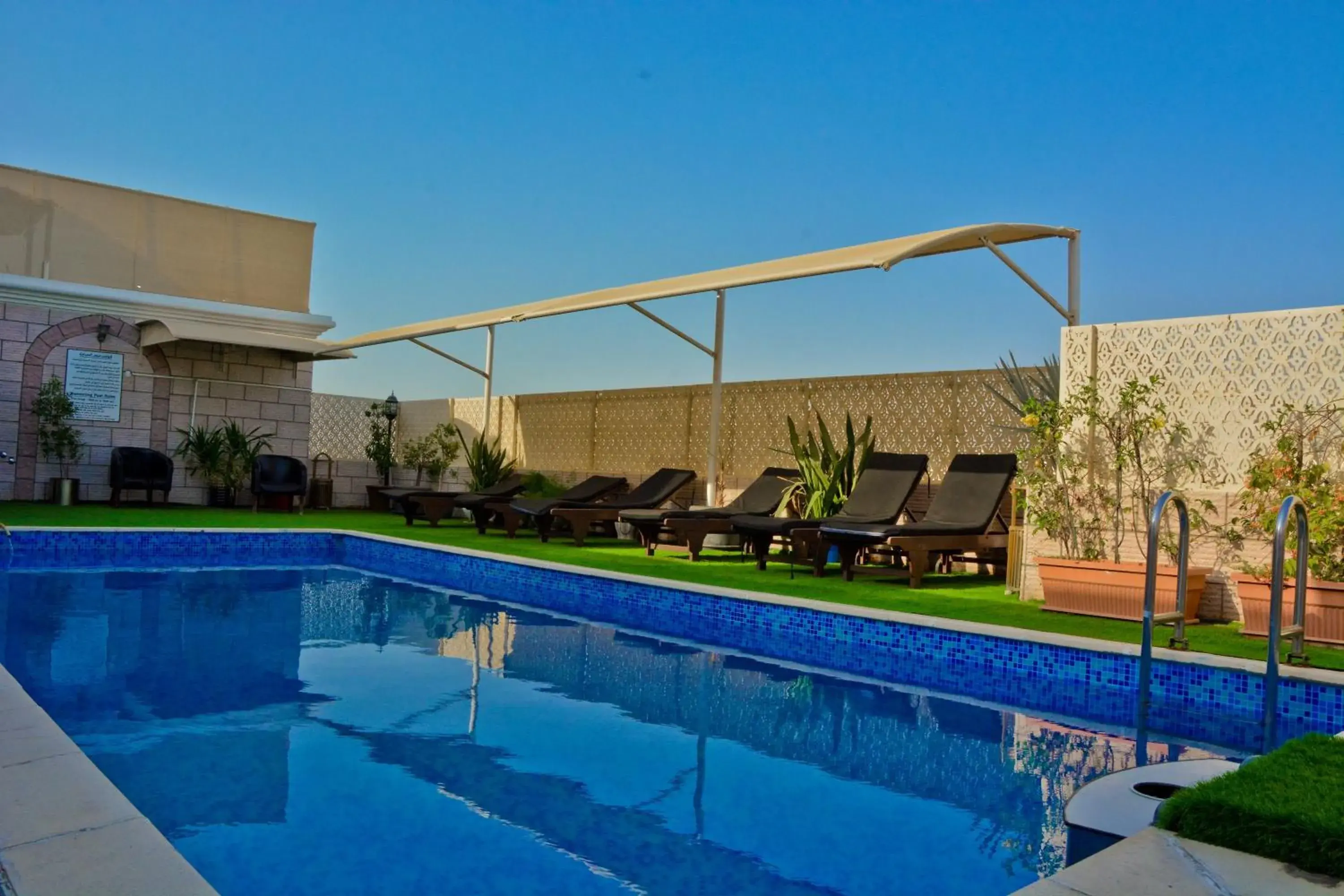 Swimming pool in Al Maha Int Hotel Oman Swimming pool in Al Maha Int Hotel Oman