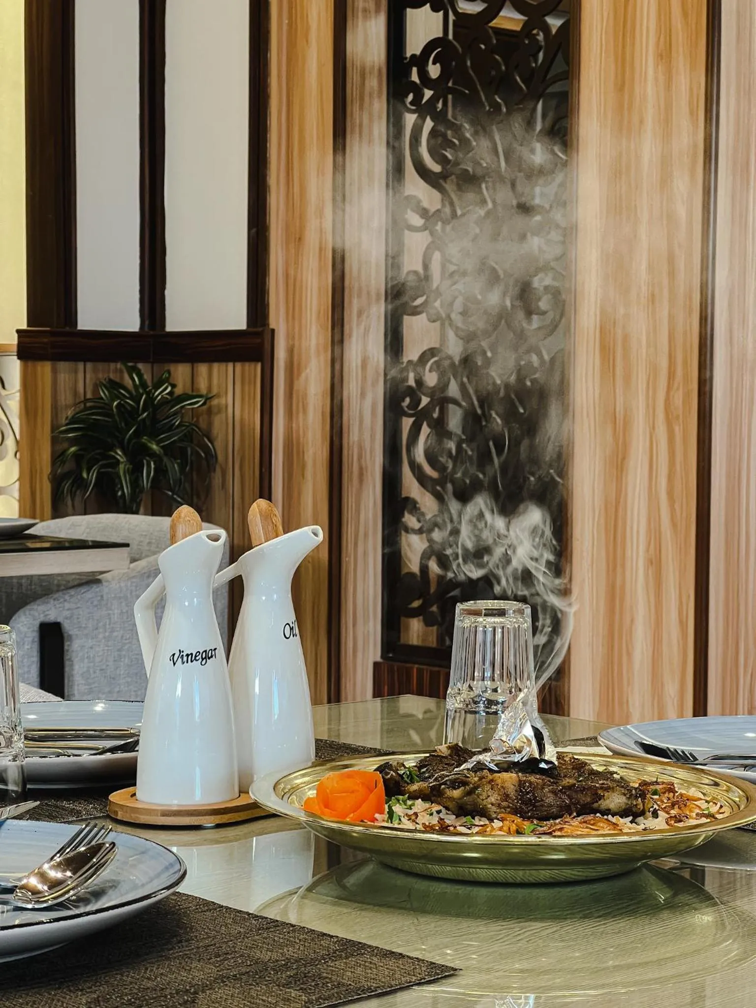 Restaurant/places to eat in Al Maha Int Hotel Oman