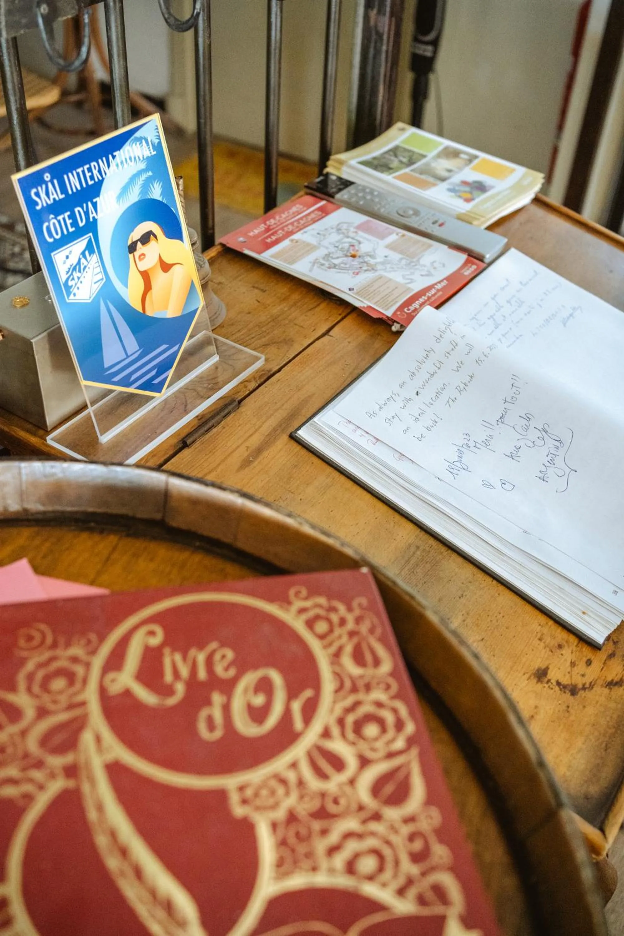 Property building in Hôtel du Bord de Mer "Le Vanillé"