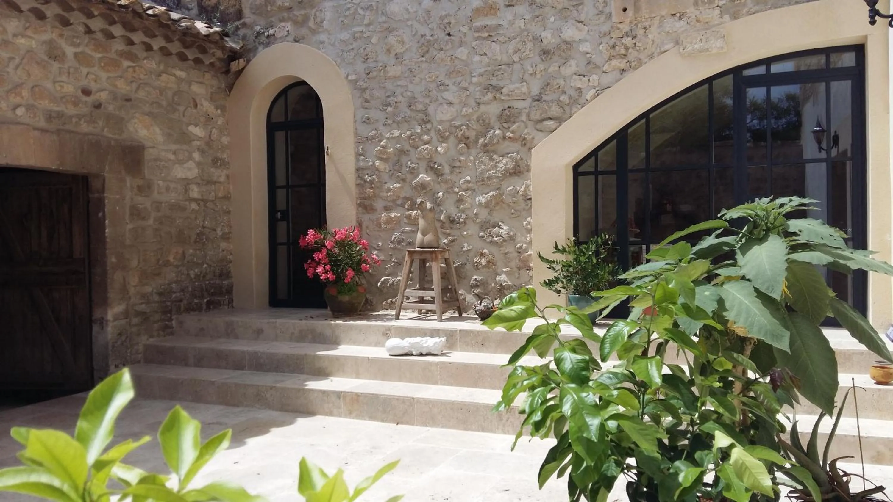Patio in Mazet Des Artistes