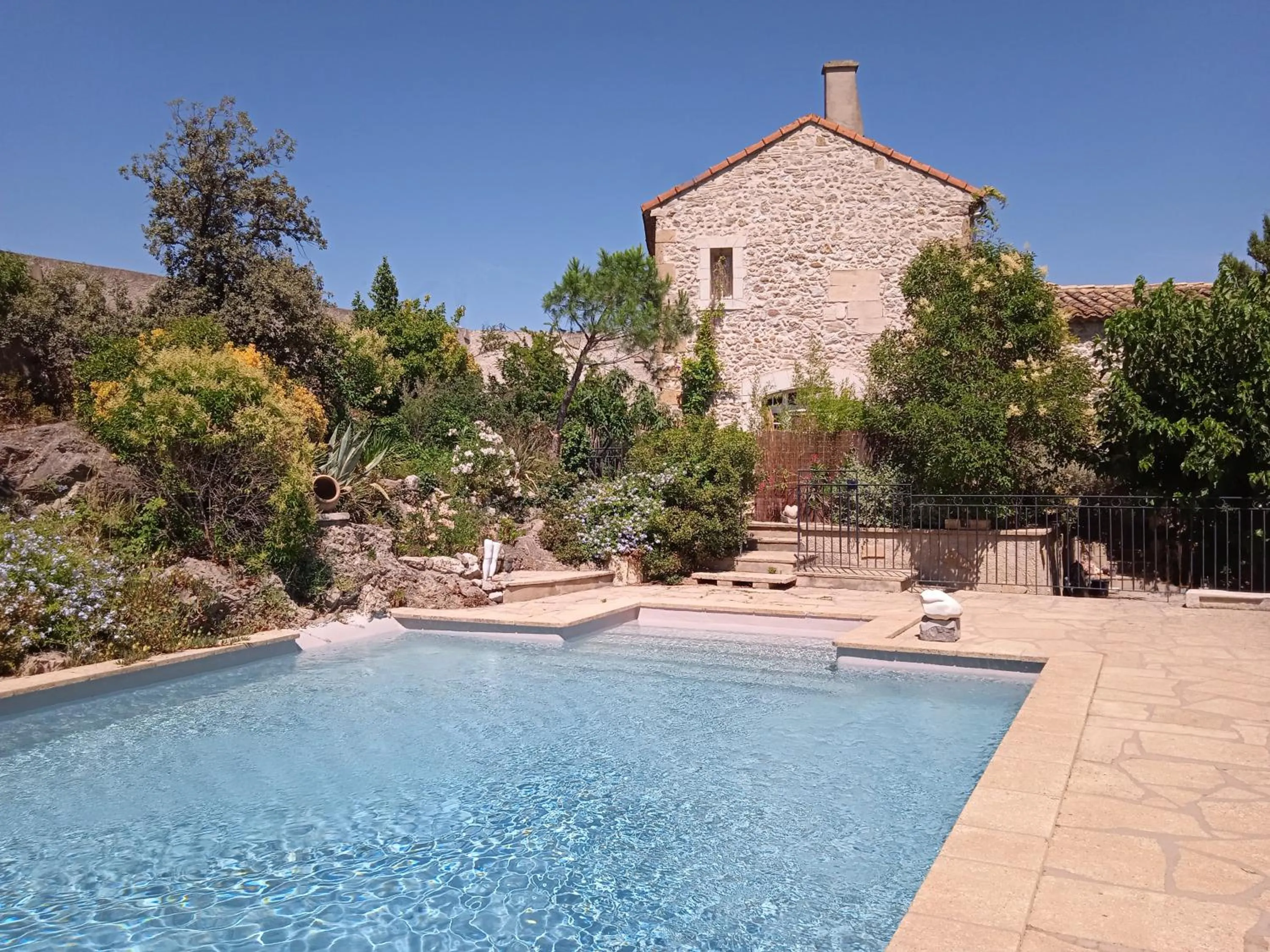 Swimming pool in Mazet Des Artistes