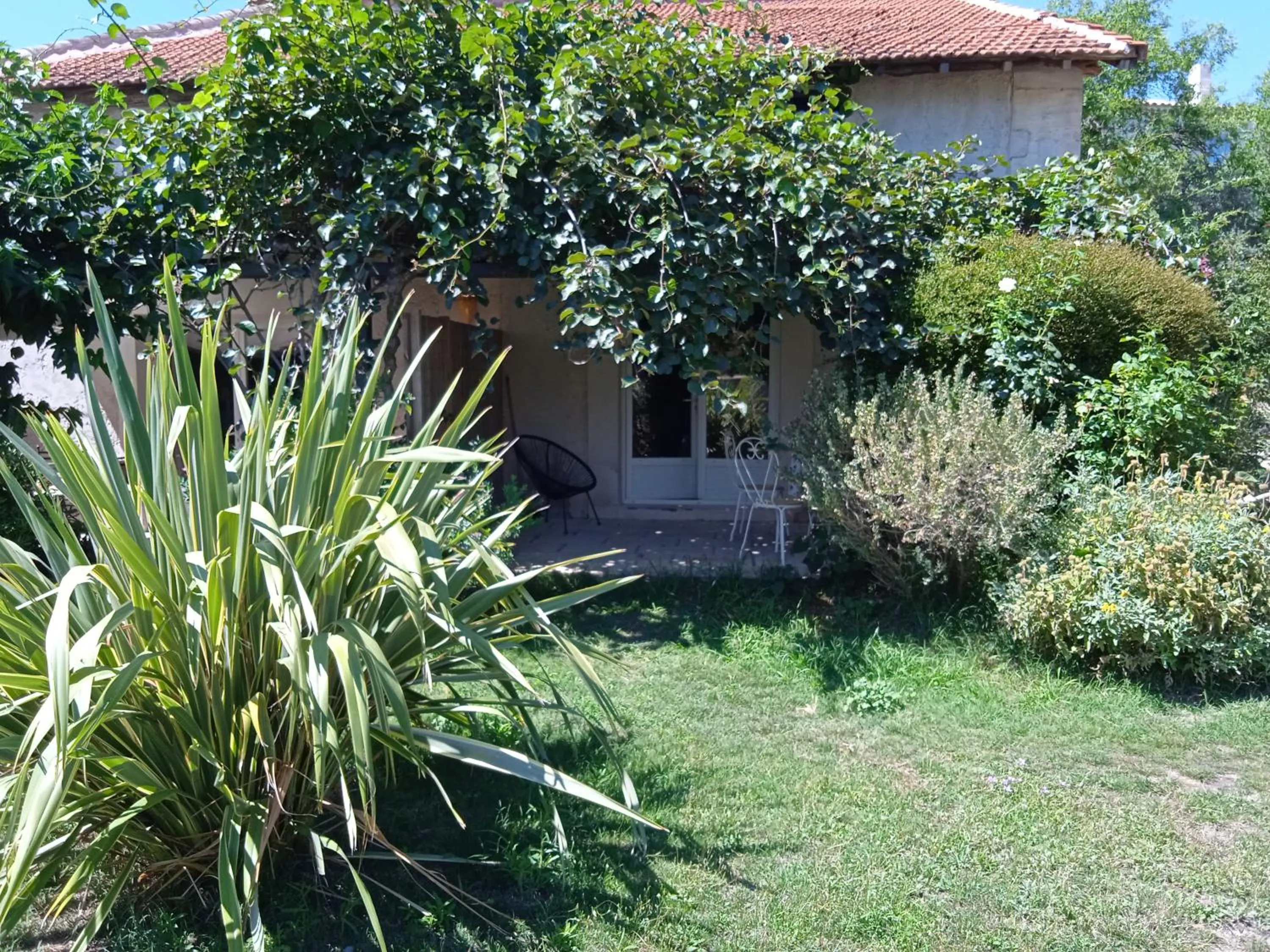 Patio in Mazet Des Artistes