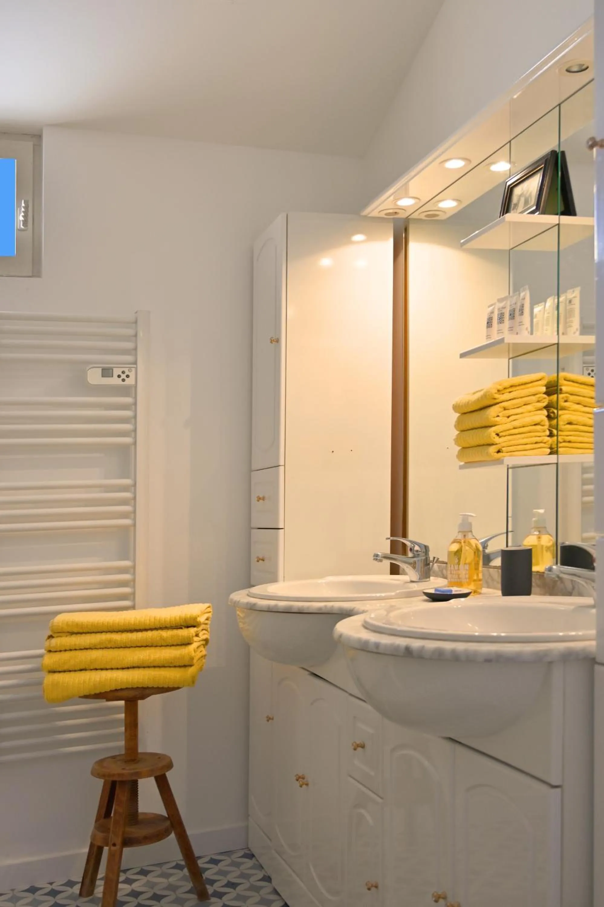 Bathroom in Mazet Des Artistes