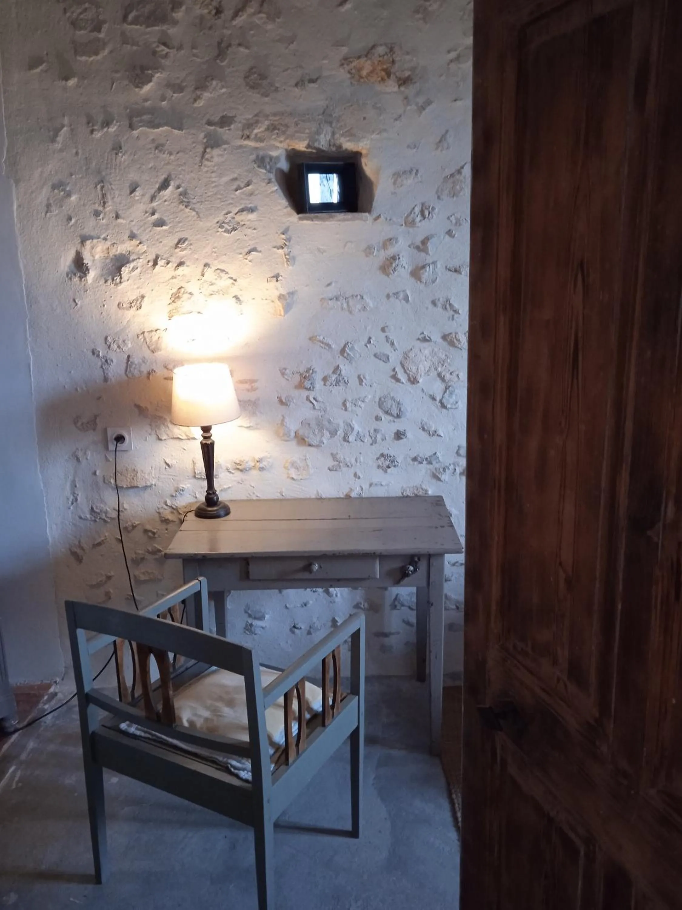 Bedroom in Mazet Des Artistes