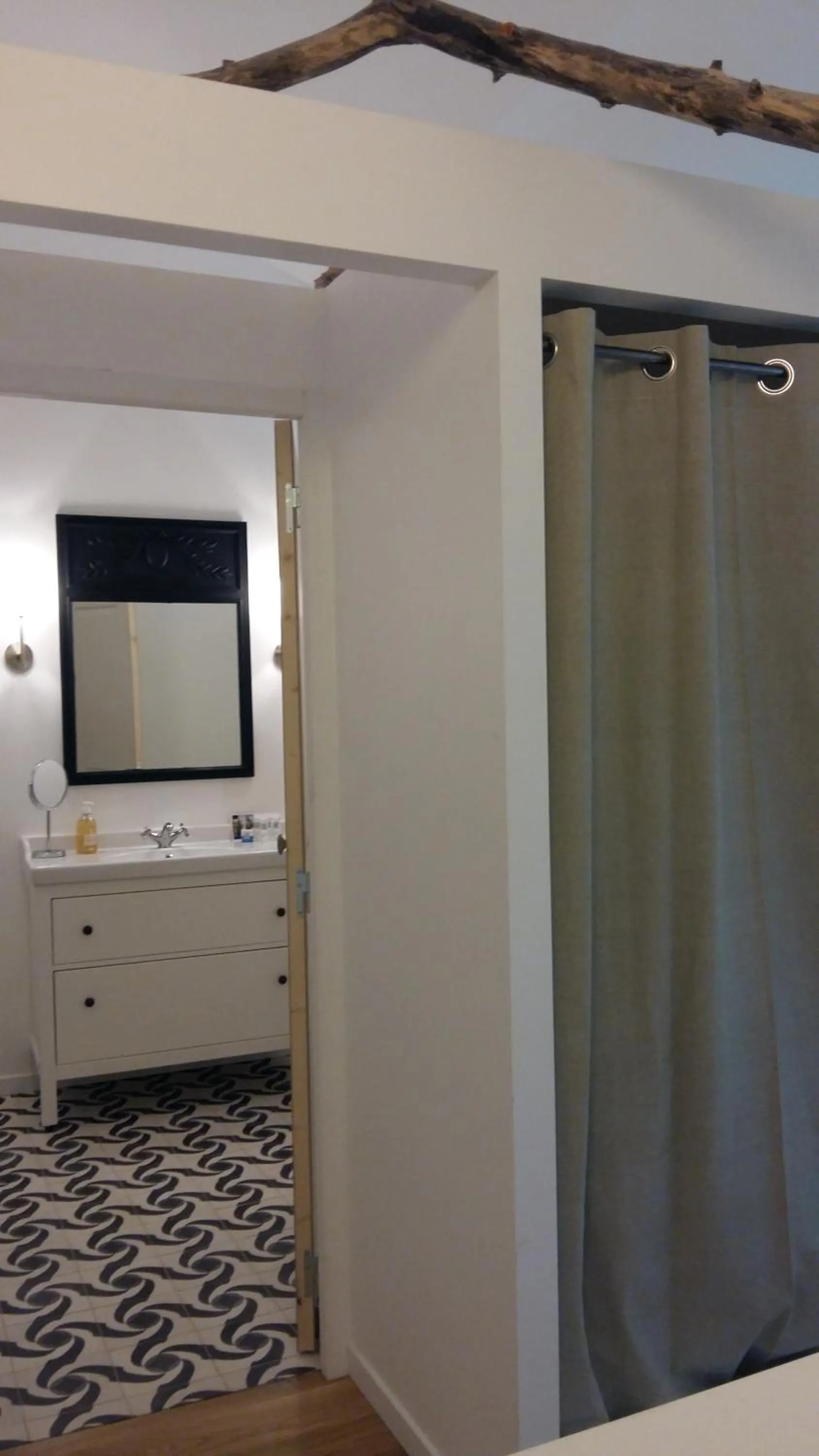 Bathroom in Mazet Des Artistes