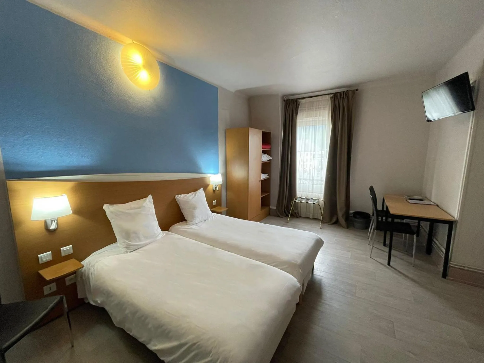 Bedroom, Bed in Brit Hotel Grand Hotel Munster