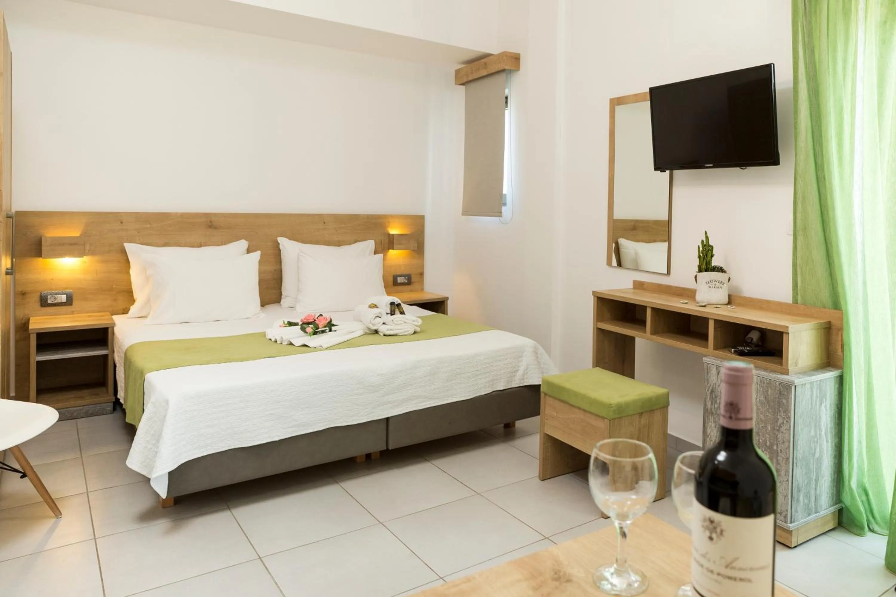 TV and multimedia, Bed in Castell Hotel