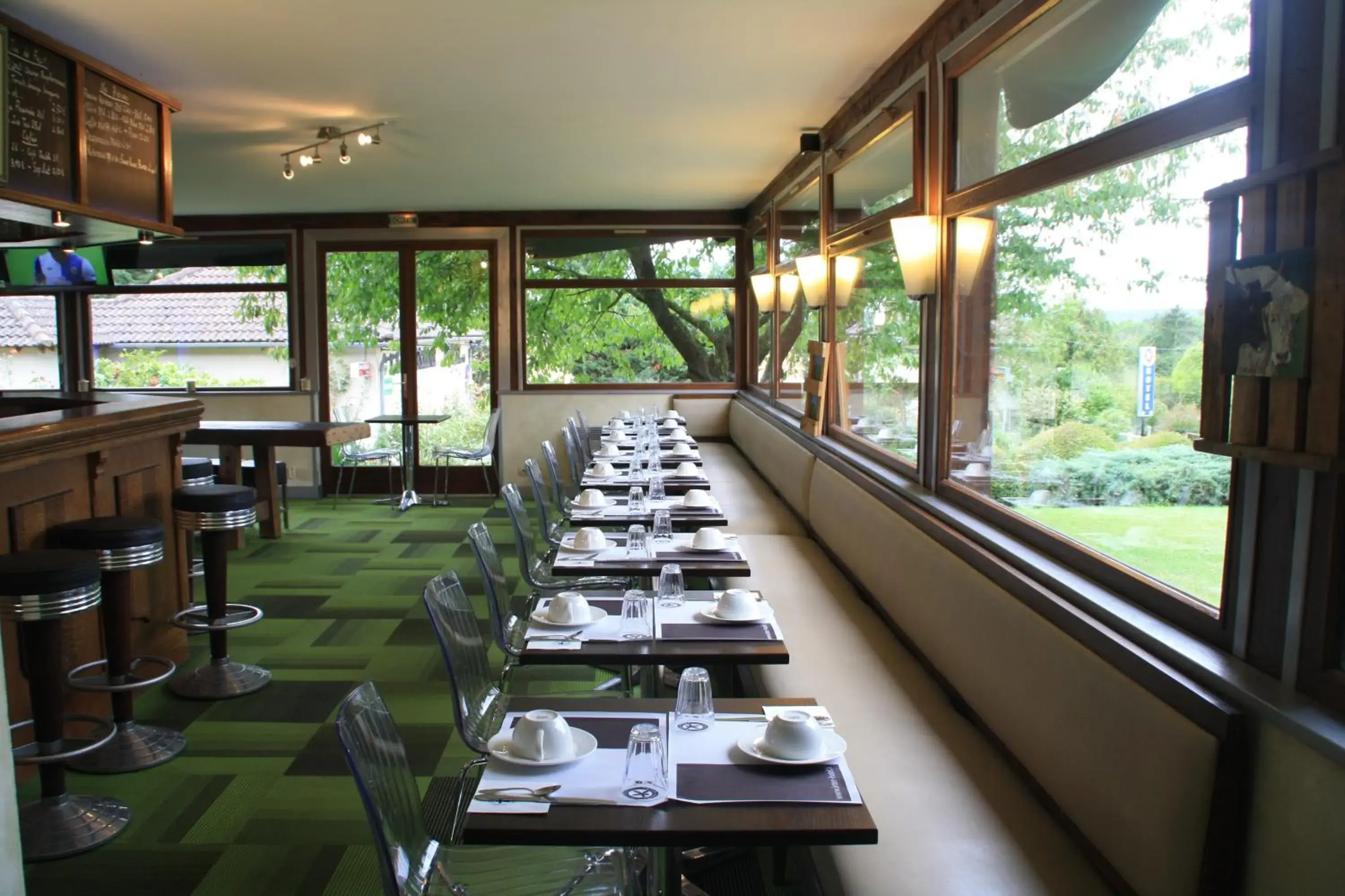Restaurant/places to eat in The Originals Access, Hôtel La Dousseine, Dreux Nord Restaurant/places to eat in The Originals Access, Hôtel La Dousseine, Dreux Nord