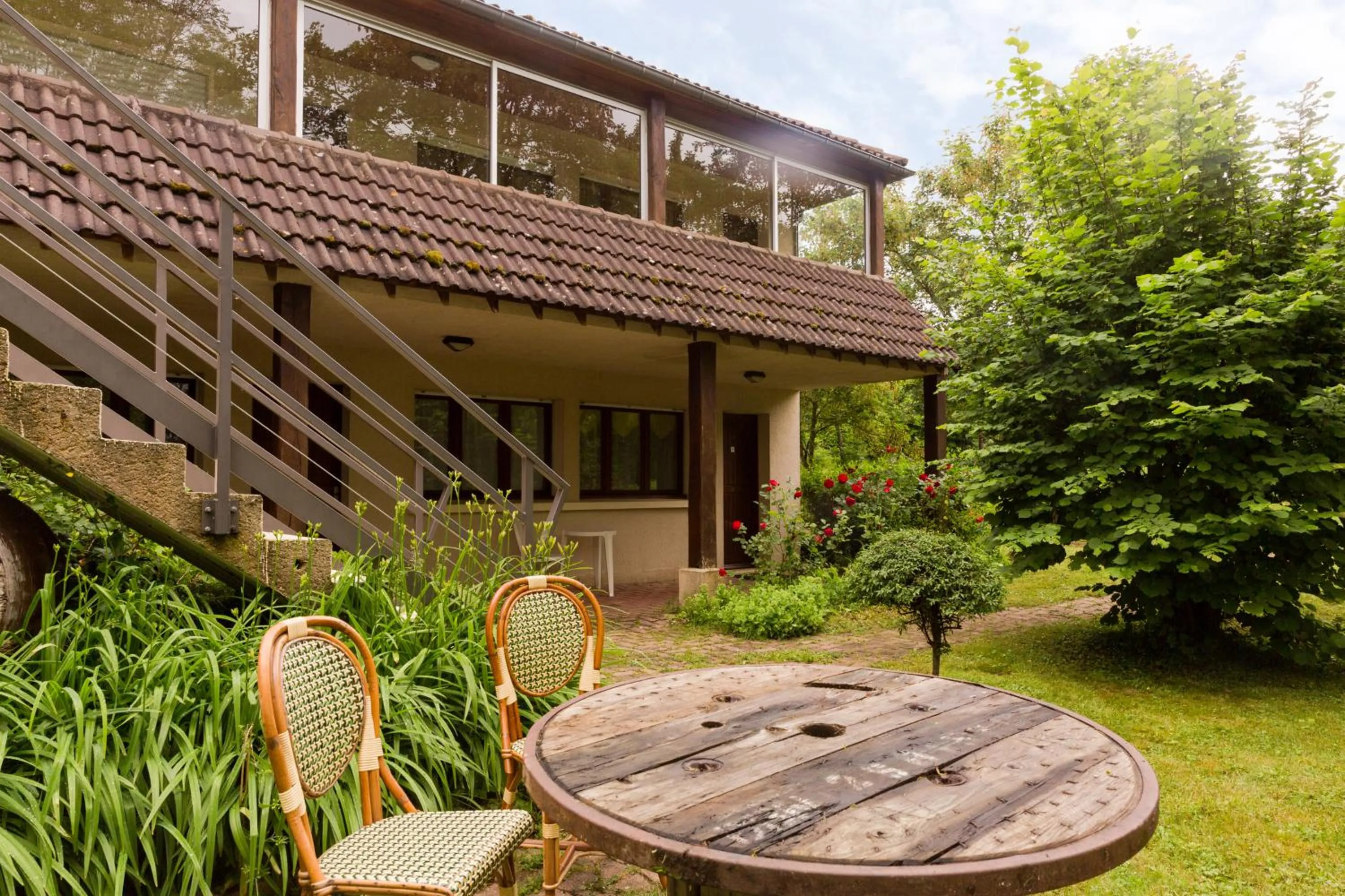 Garden in The Originals Access, Hôtel La Dousseine, Dreux Nord