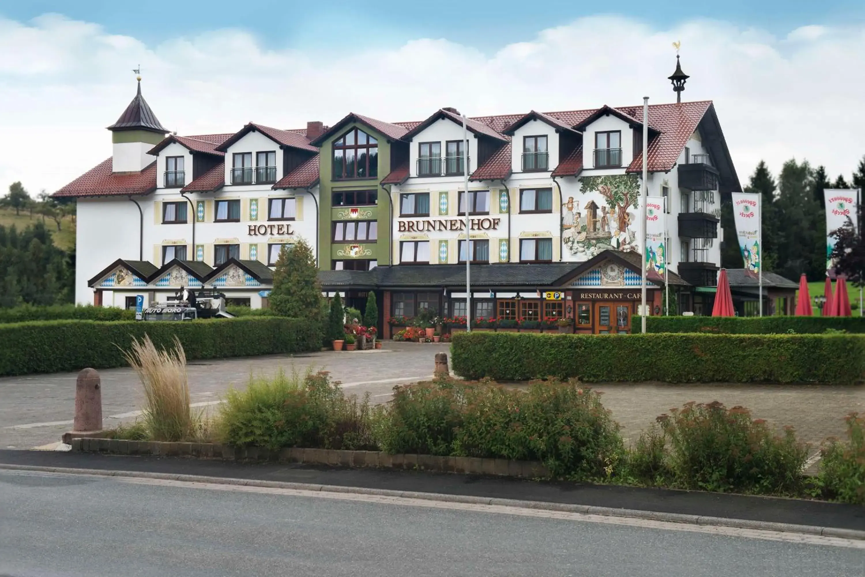 Property building in Best Western Hotel Brunnenhof Property building in Best Western Hotel Brunnenhof