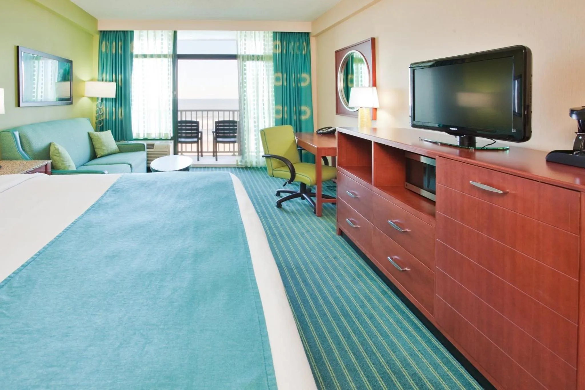 Photo of the whole room in Holiday Inn & Suites Virginia Beach - North Beach by IHG