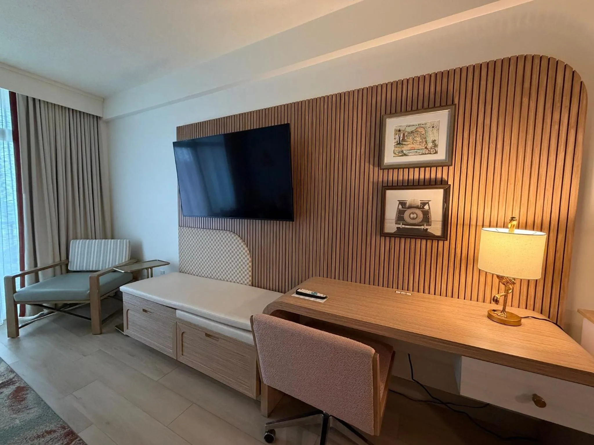 Photo of the whole room in Holiday Inn & Suites Virginia Beach - North Beach by IHG