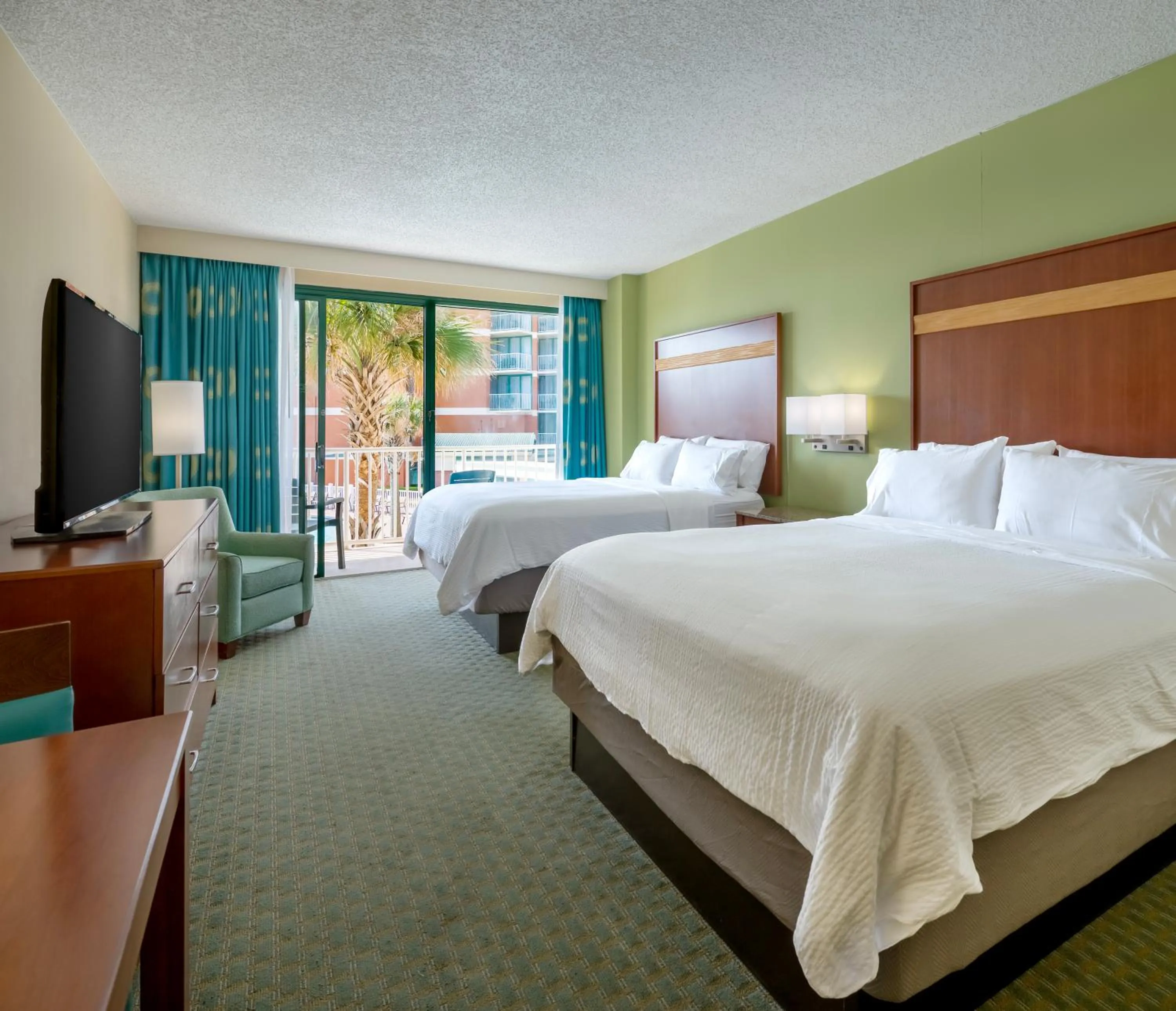 Bedroom, Bed in Holiday Inn & Suites Virginia Beach - North Beach by IHG