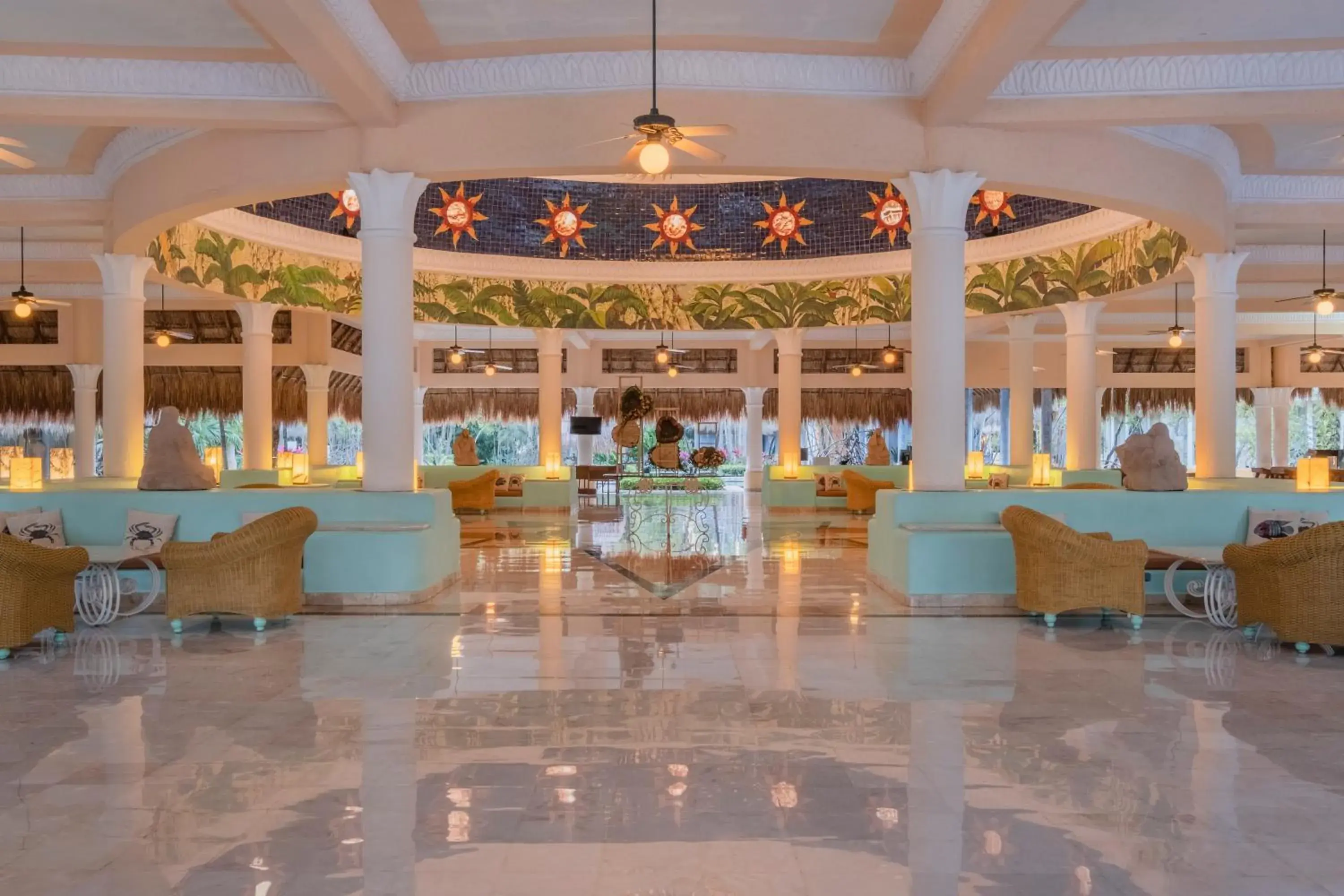Lobby or reception in Iberostar Waves Paraíso del Mar - All Inclusive Lobby or reception in Iberostar Waves Paraíso del Mar - All Inclusive