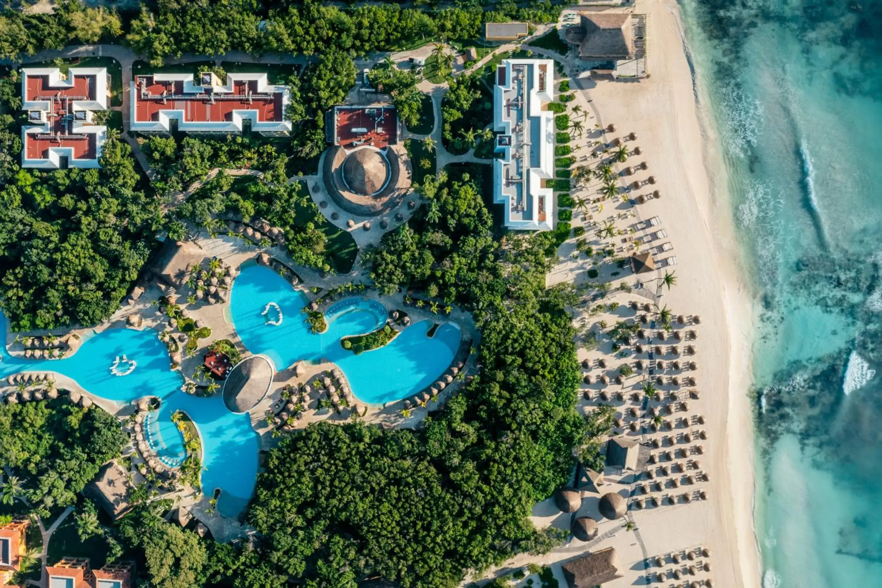 Bird's eye view in Iberostar Waves Paraíso del Mar - All Inclusive Bird's eye view in Iberostar Waves Paraíso del Mar - All Inclusive