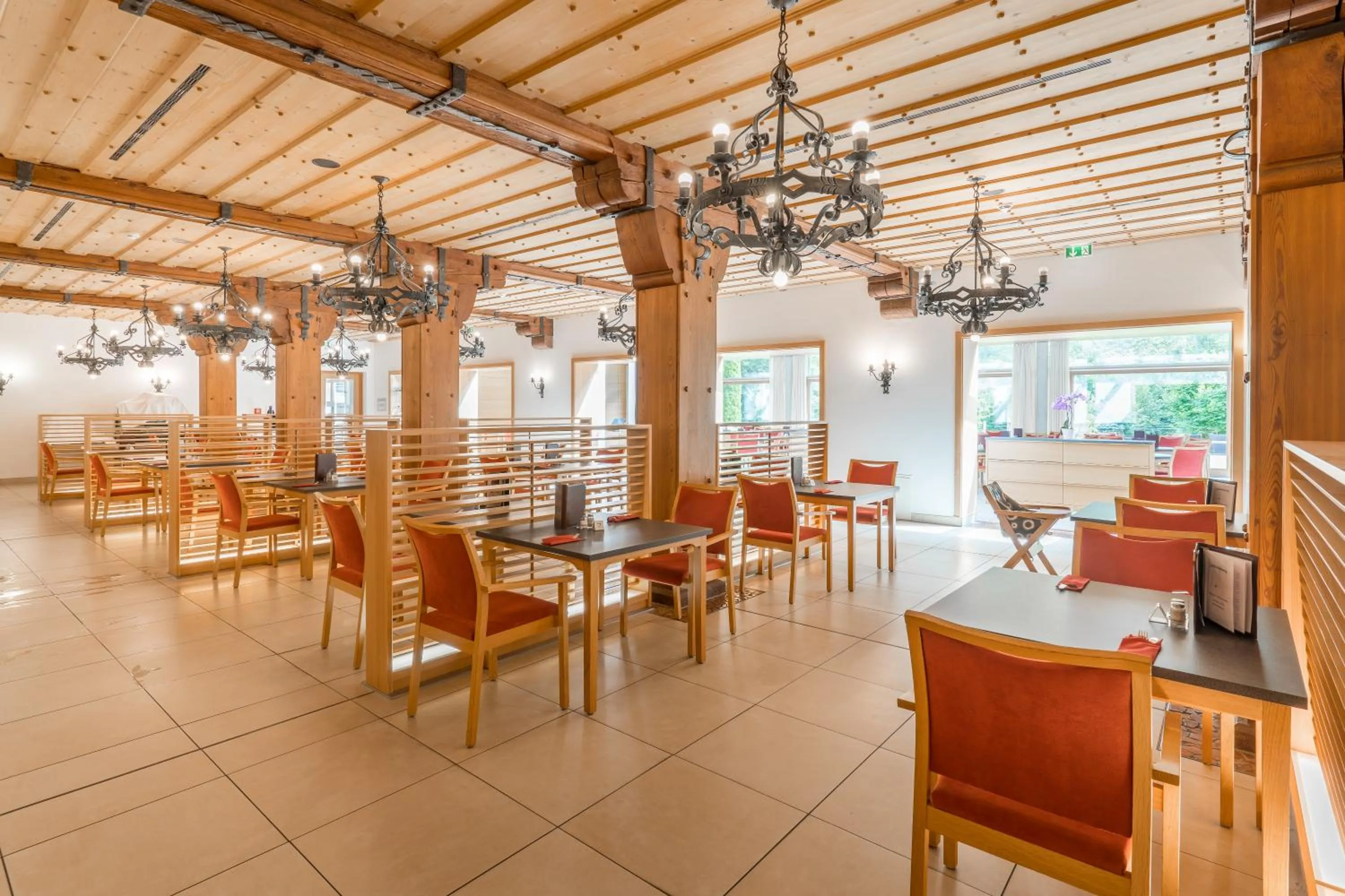 Restaurant/places to eat in BSW Hotel Hubertus-Park