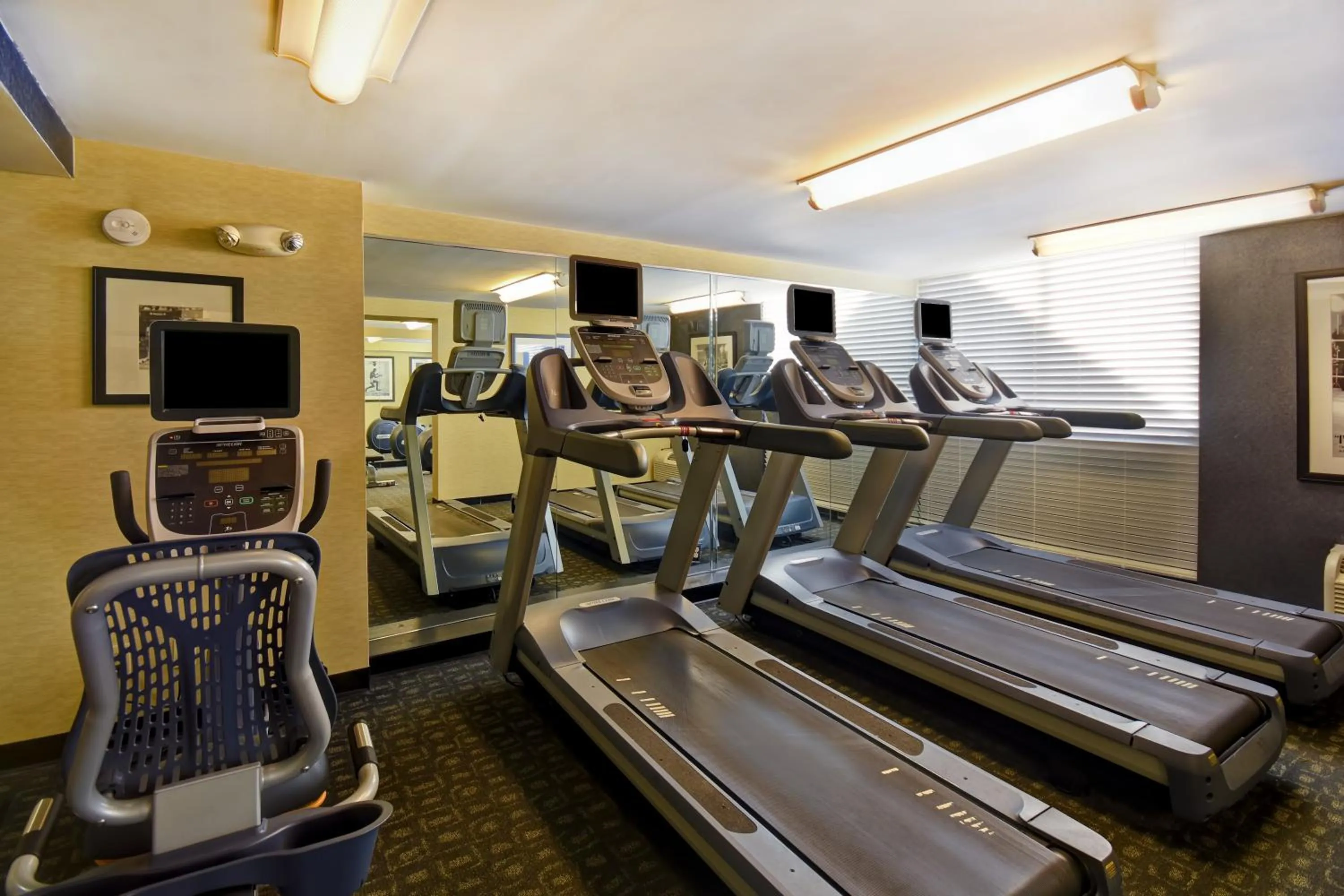 Fitness centre/facilities in Holiday Inn Cincinnati-Riverfront by IHG
