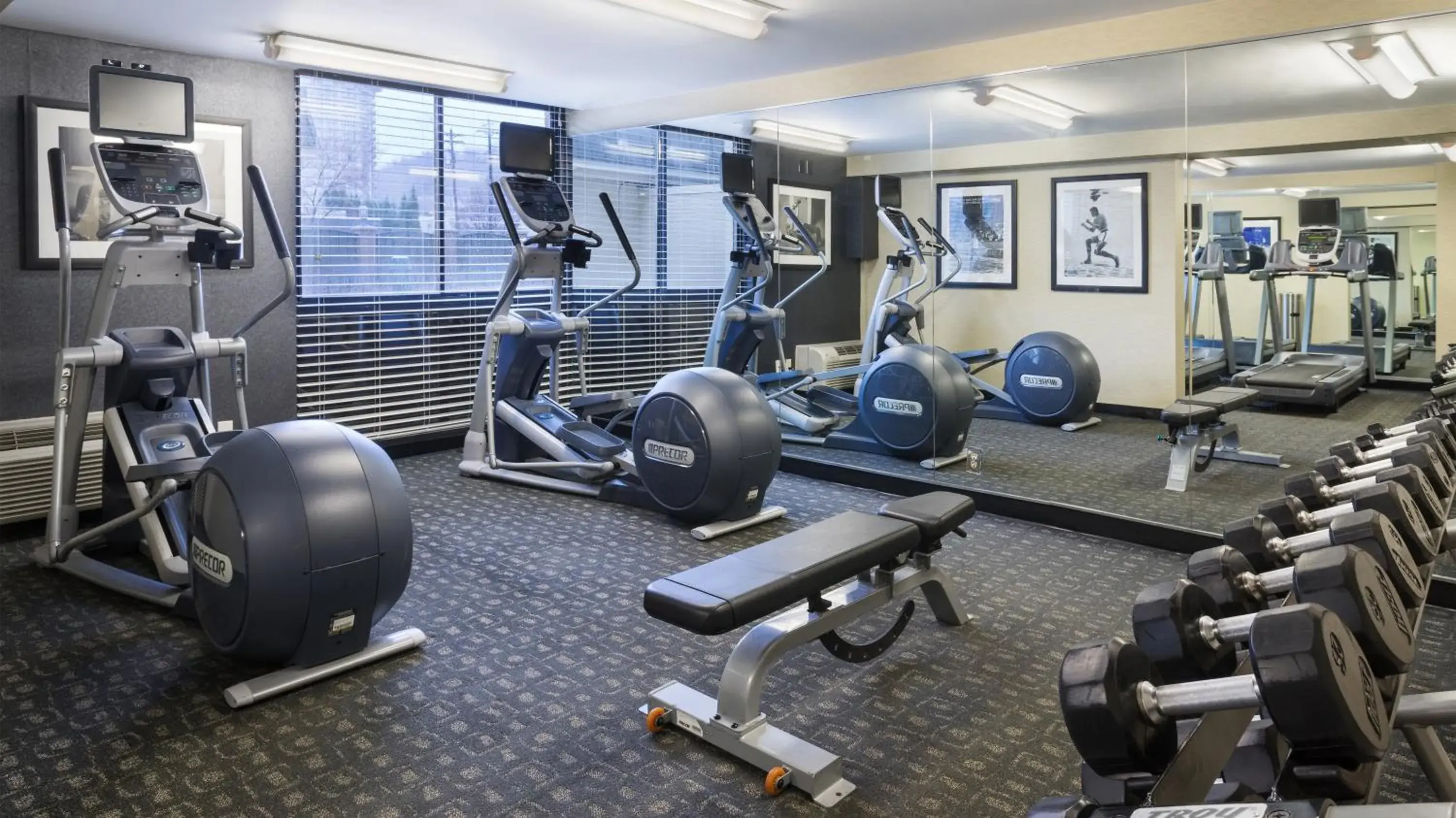 Fitness centre/facilities in Holiday Inn Cincinnati-Riverfront by IHG Fitness centre/facilities in Holiday Inn Cincinnati-Riverfront by IHG
