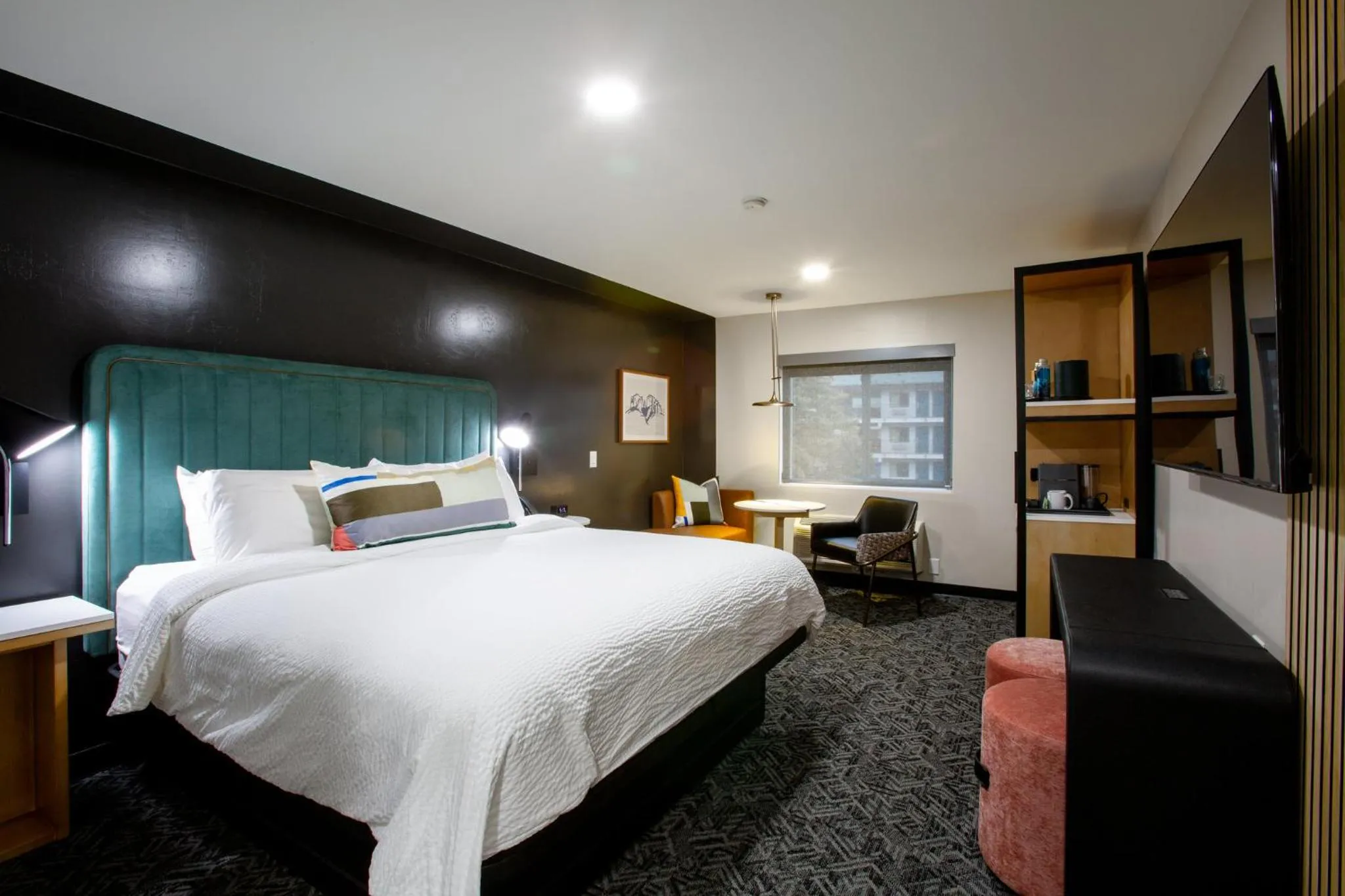 Photo of the whole room, Bed in voco Flagstaff by IHG