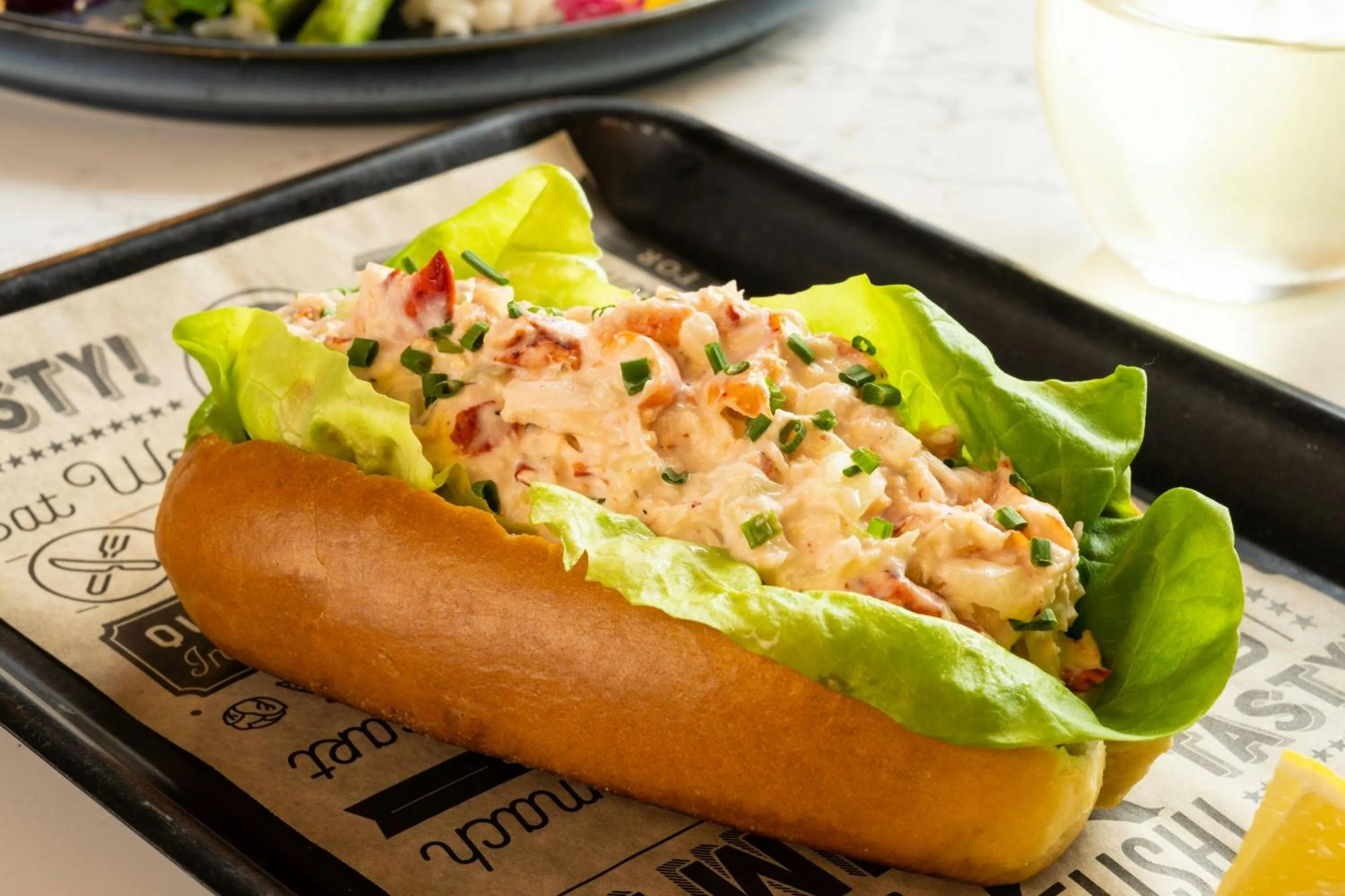 Lounge or bar in Delta Hotels by Marriott West Palm Beach