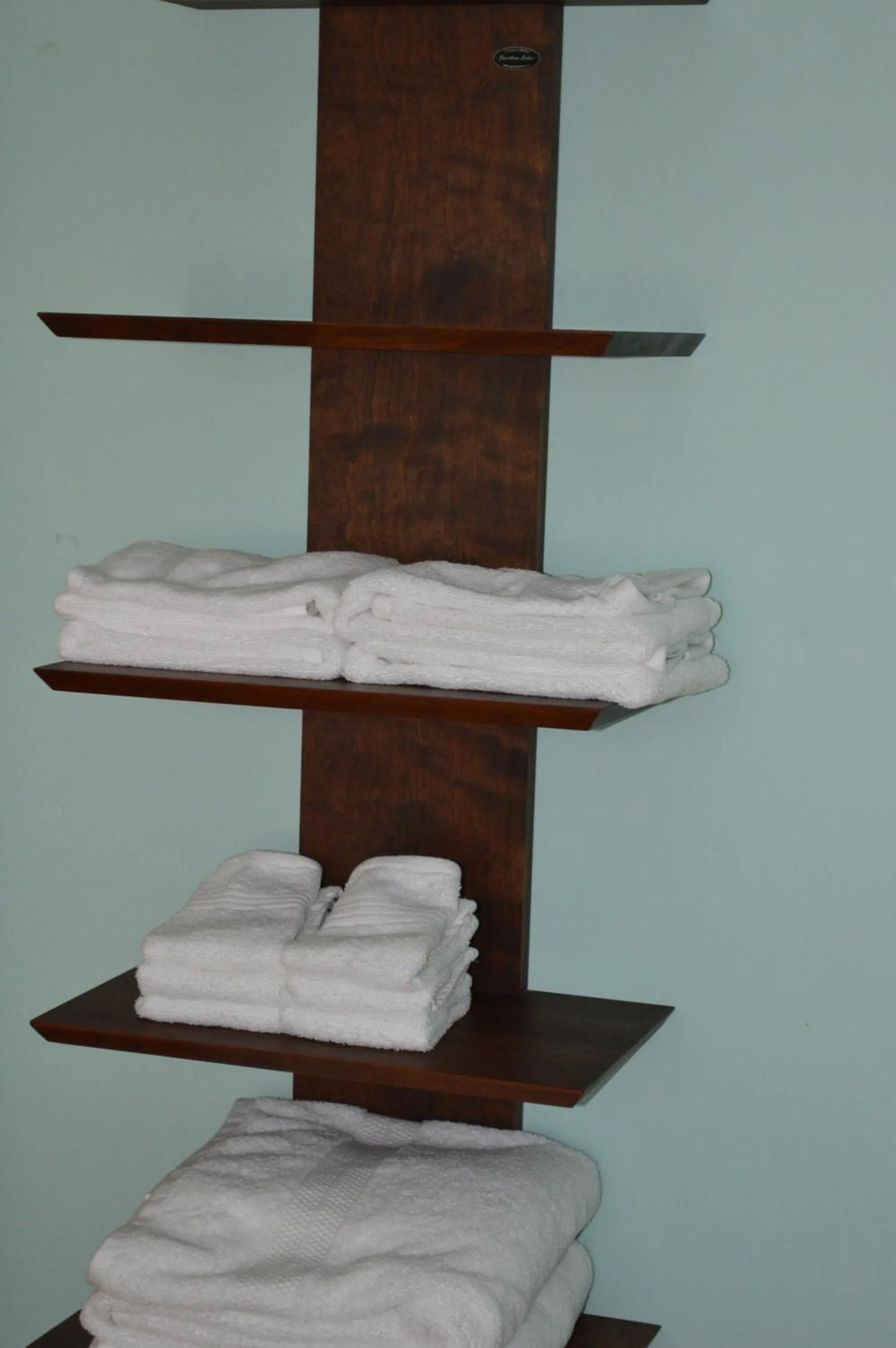 Decorative detail, Bunk Bed in La Maison Collins B&B
