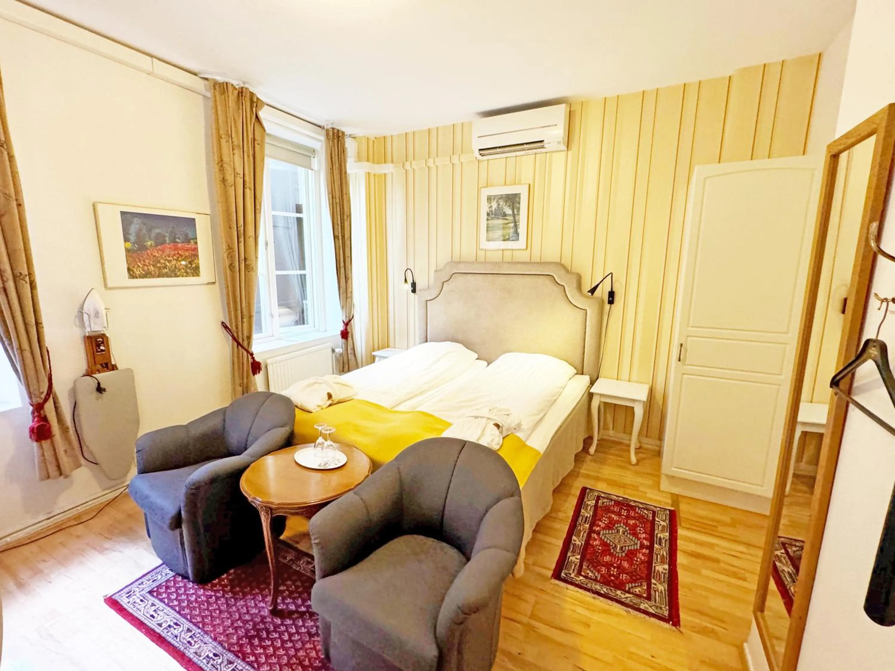 Photo of the whole room, Bed in Hotel Concordia