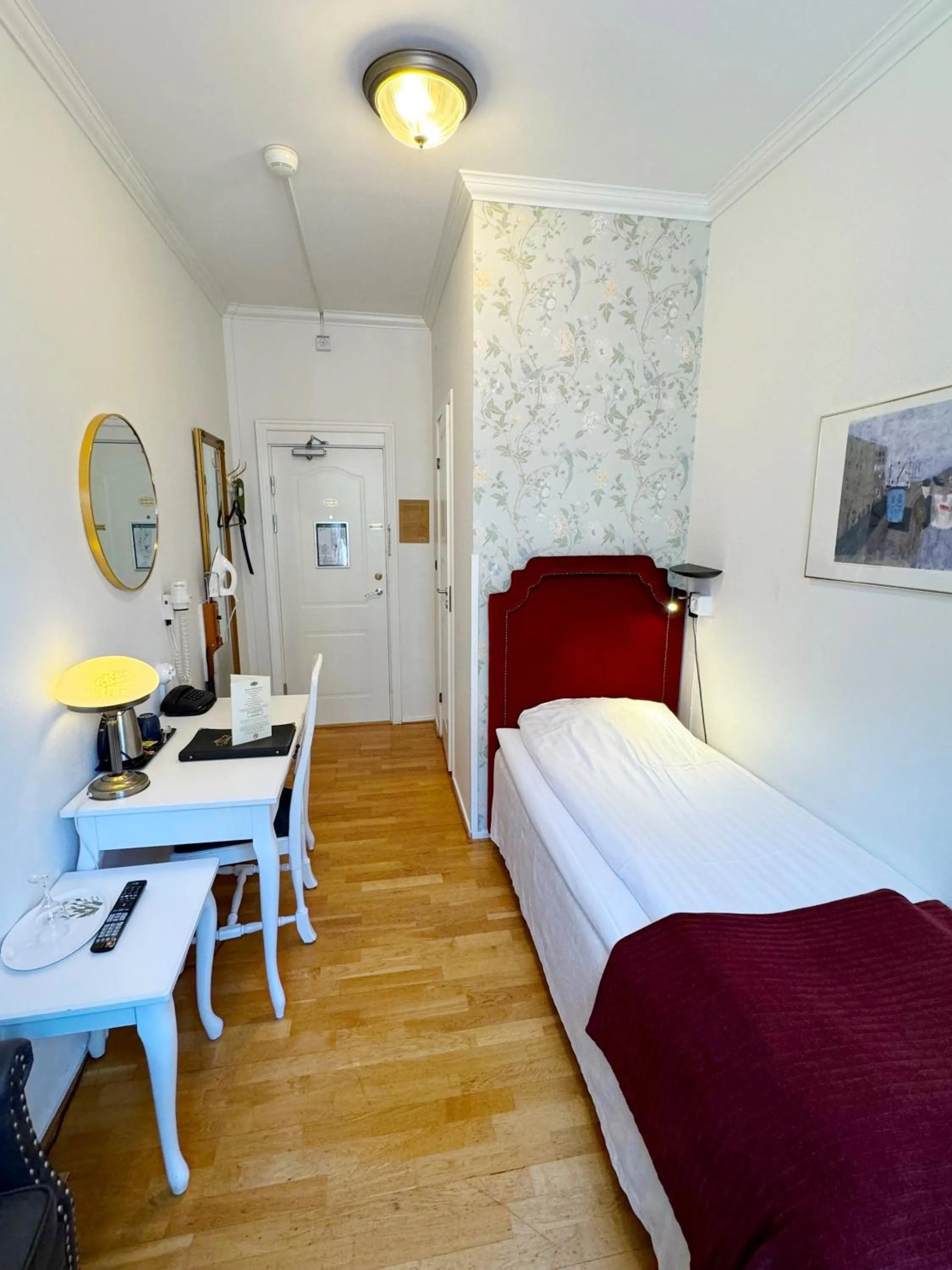 Photo of the whole room, Bed in Hotel Concordia