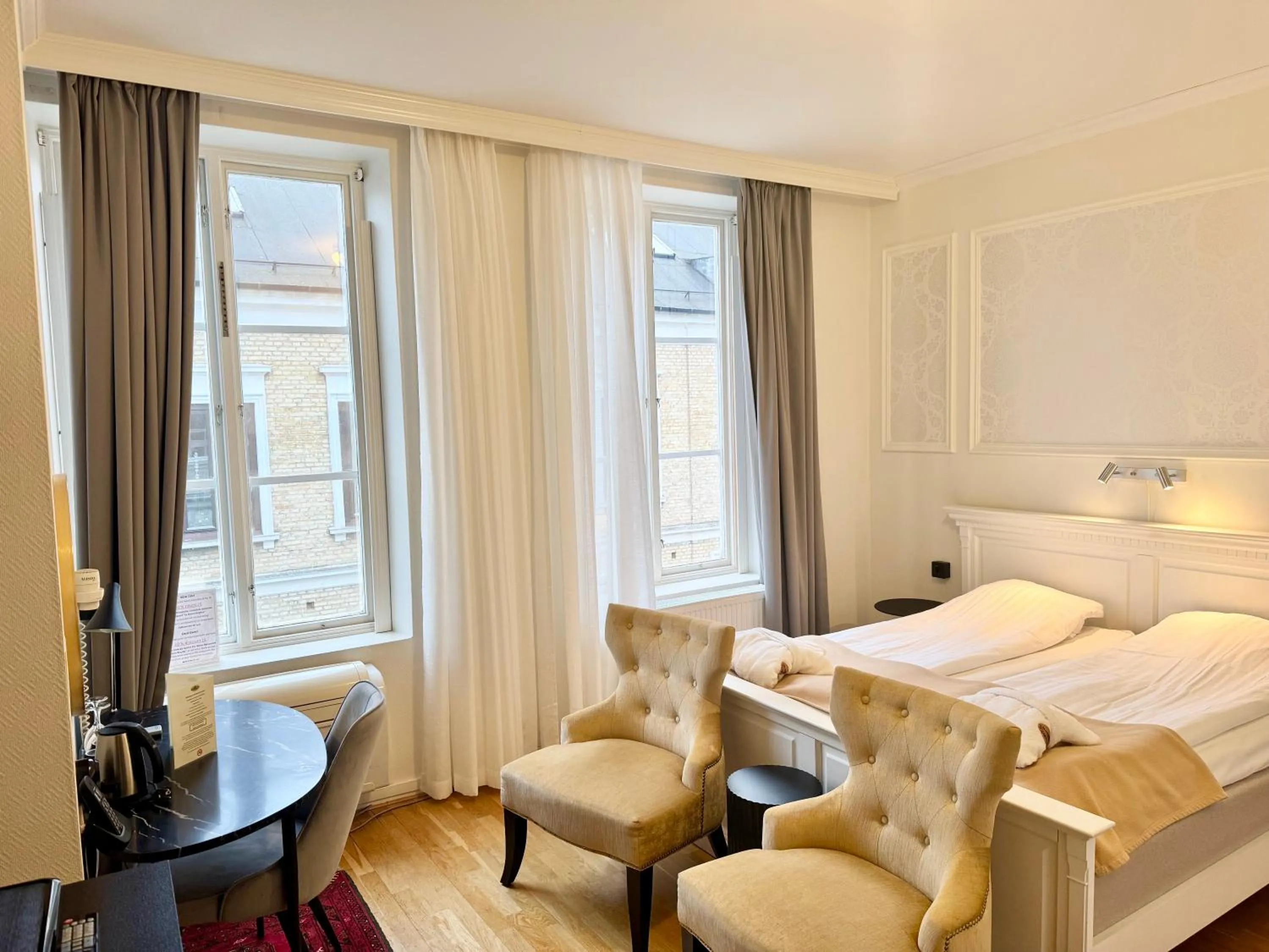 Photo of the whole room, Bed in Hotel Concordia