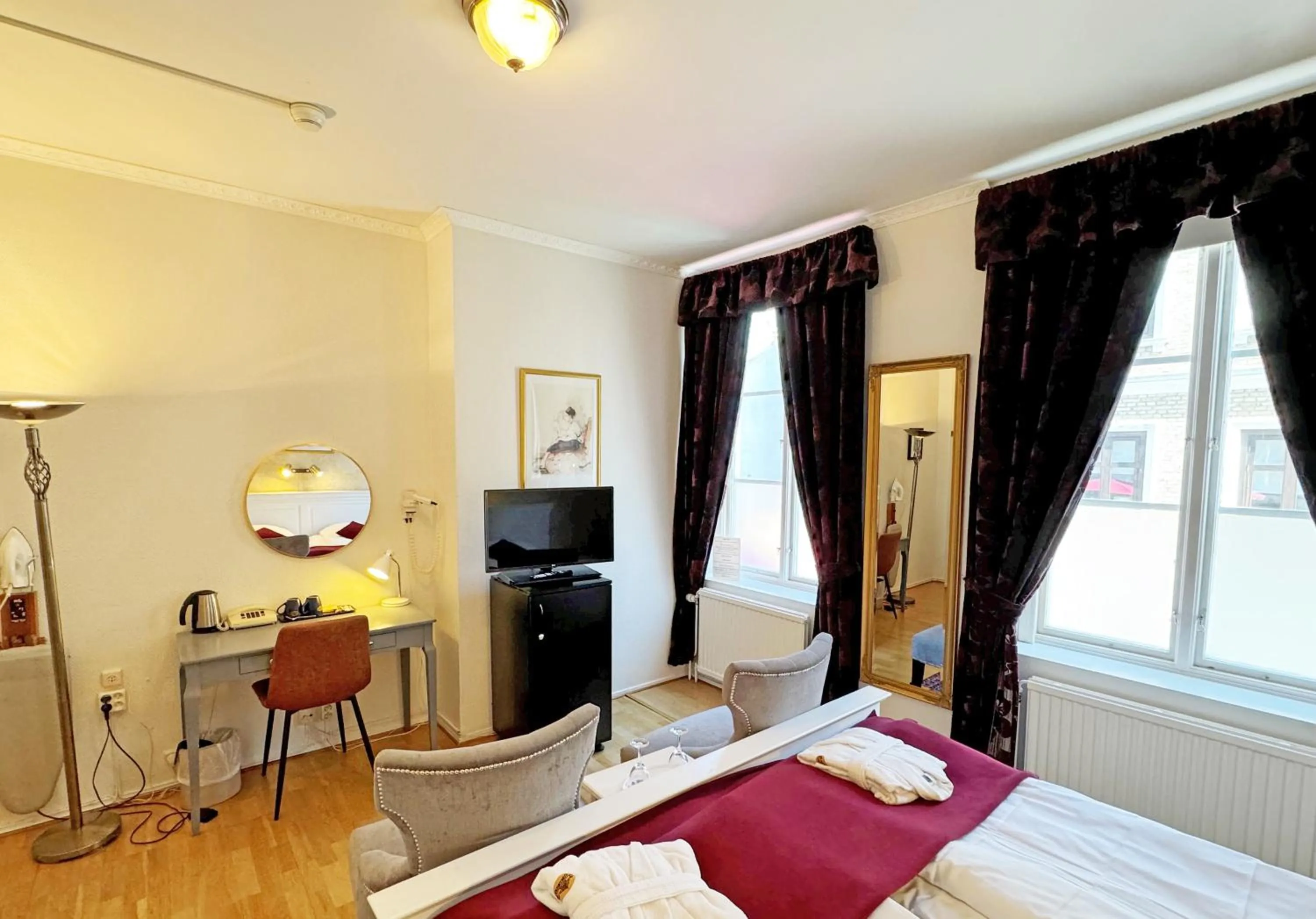 Bedroom, Bed in Hotel Concordia