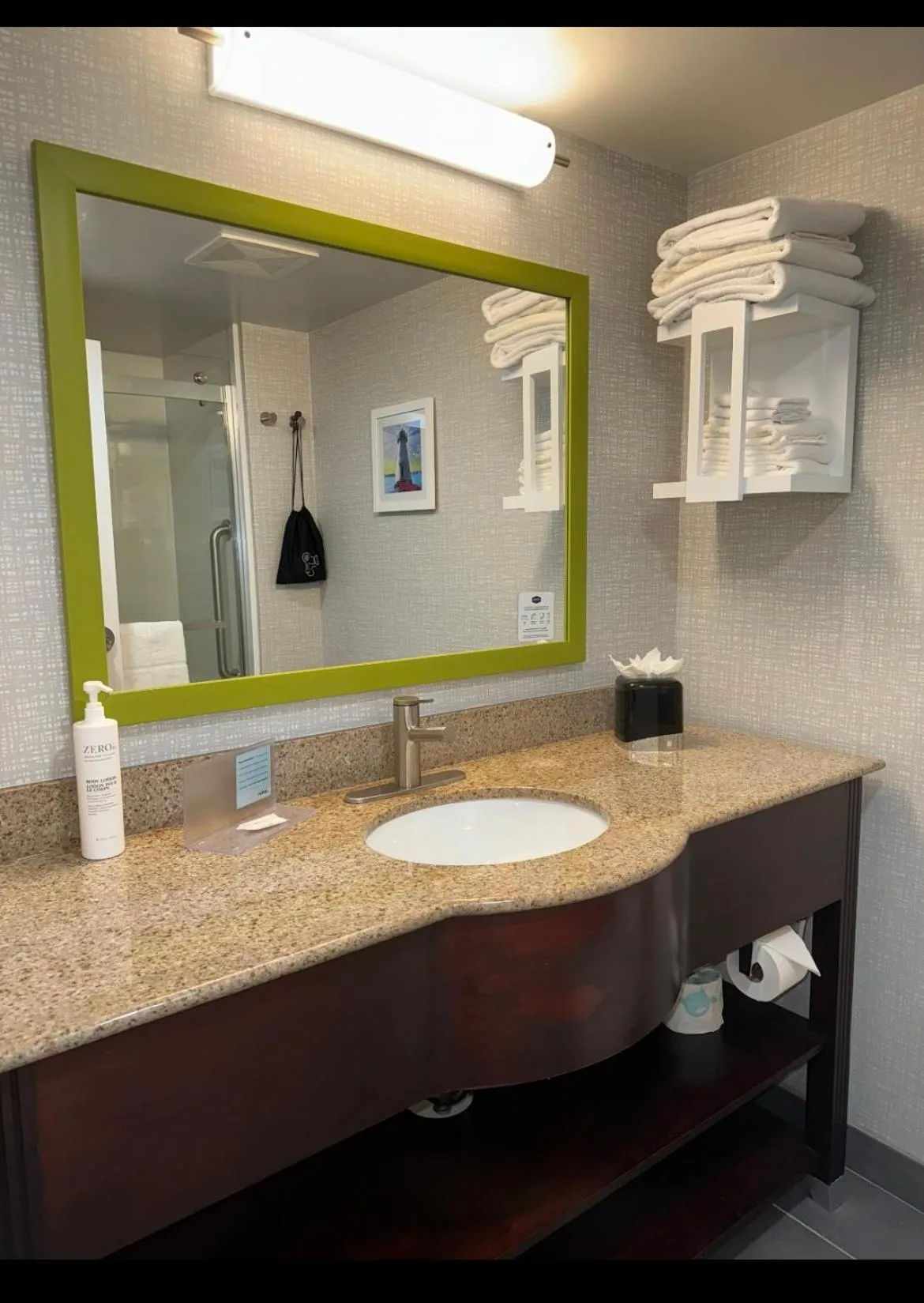 Bathroom in Hampton Inn New Bedford/Fairhaven