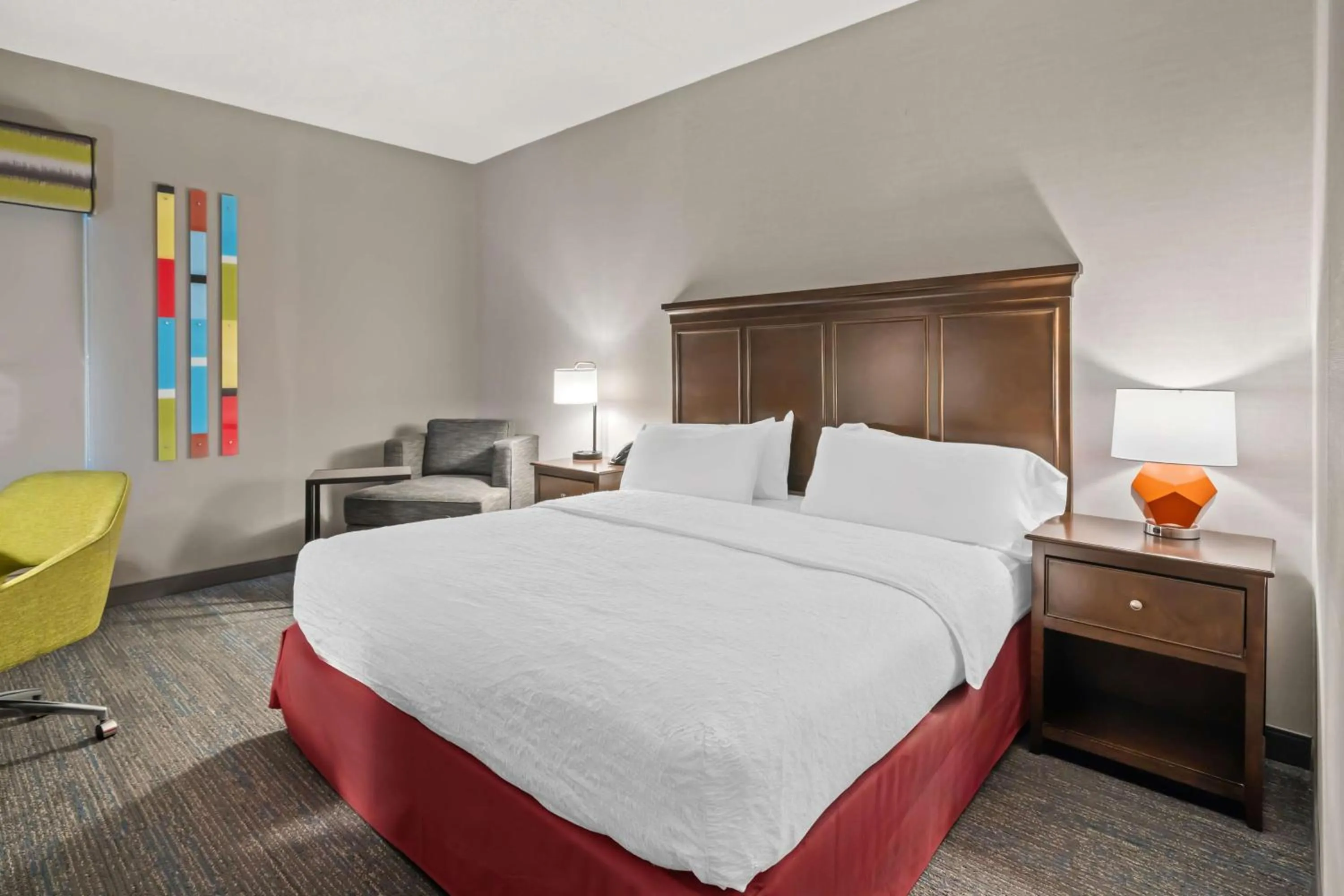 Bed in Hampton Inn New Bedford/Fairhaven