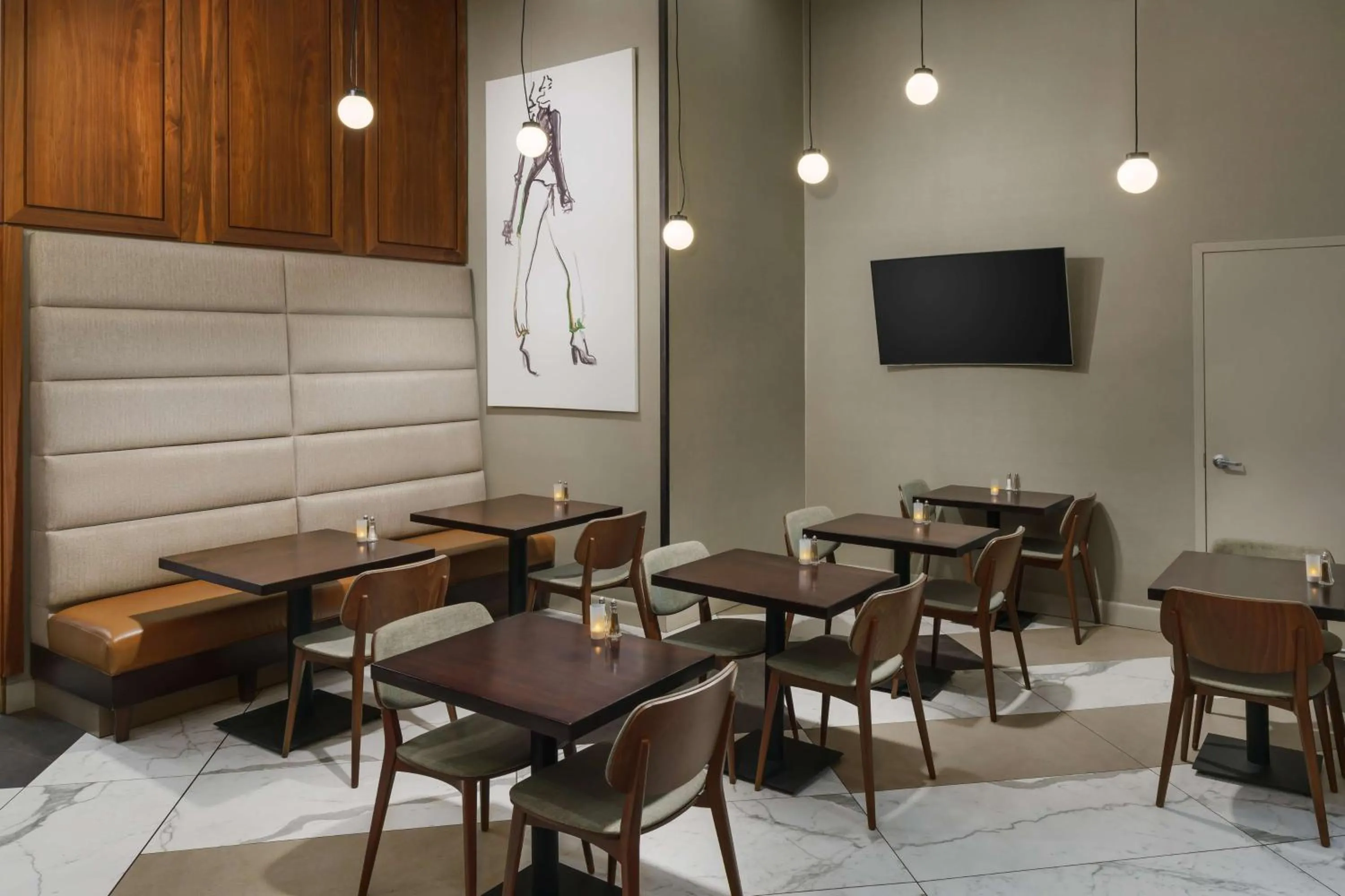 Restaurant/places to eat in DoubleTree by Hilton Hotel New York City - Chelsea