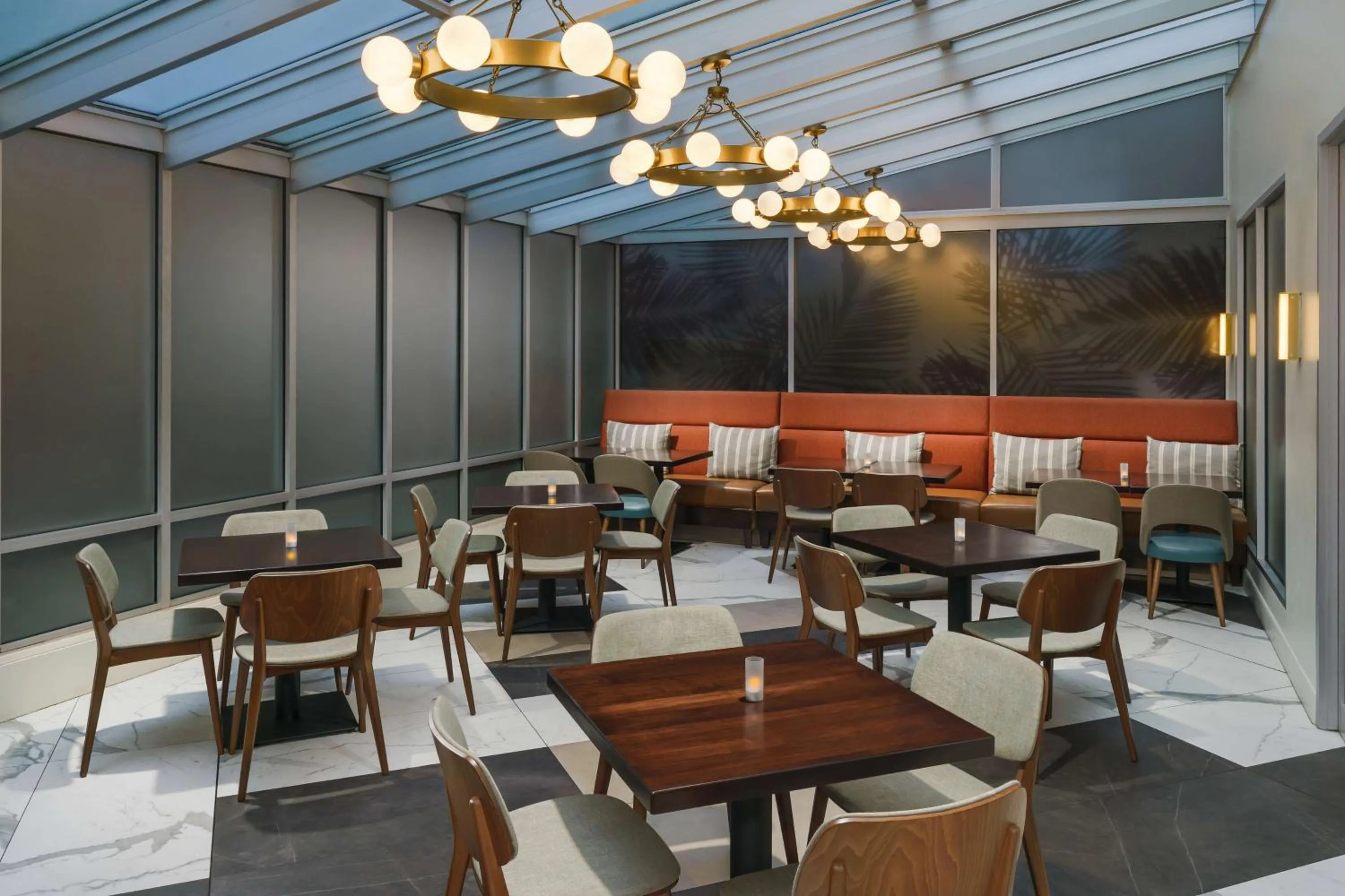 Restaurant/places to eat in DoubleTree by Hilton Hotel New York City - Chelsea