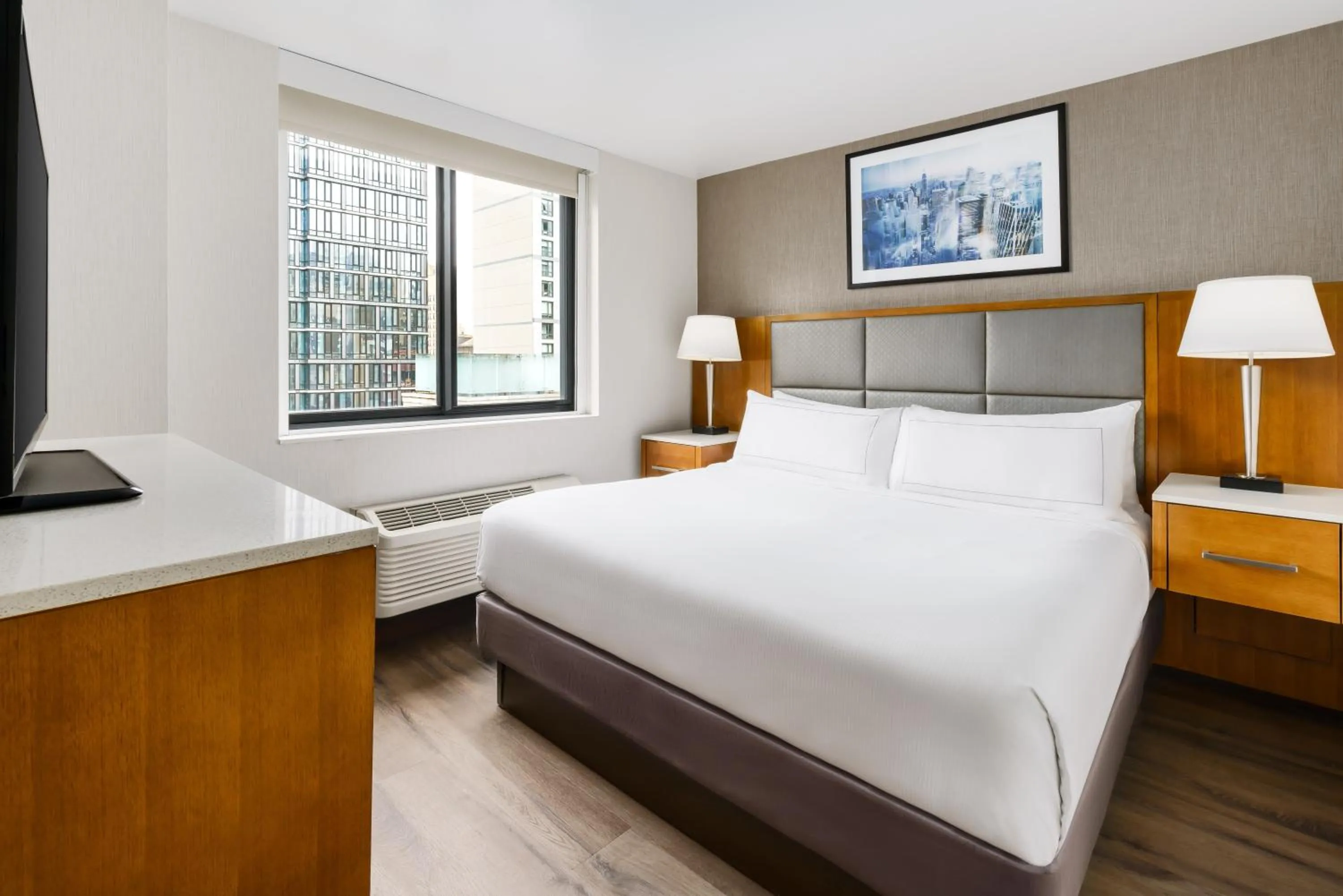 Photo of the whole room, Bed in DoubleTree by Hilton Hotel New York City - Chelsea