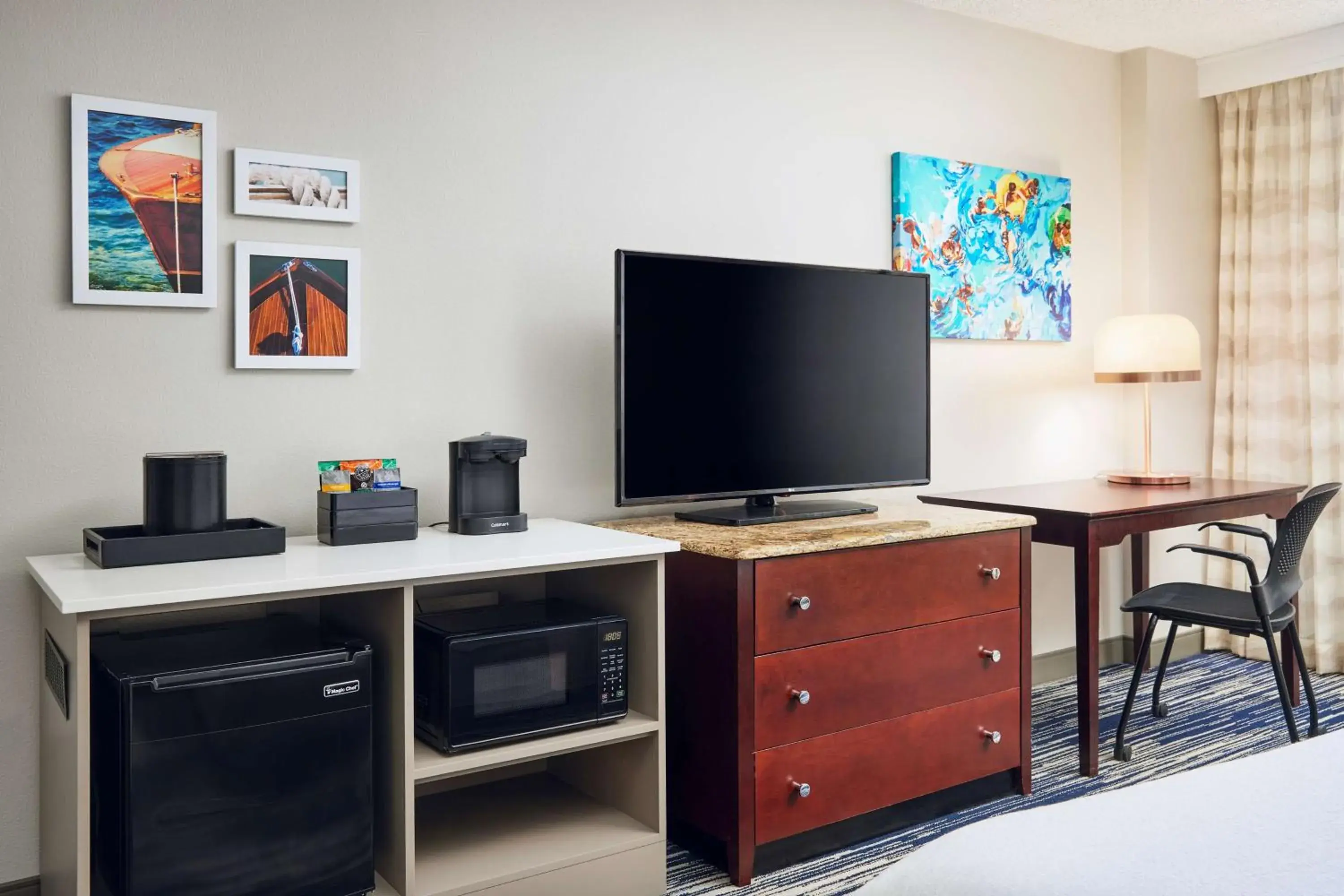 Bedroom in Embassy Suites by Hilton West Palm Beach Central Bedroom in Embassy Suites by Hilton West Palm Beach Central