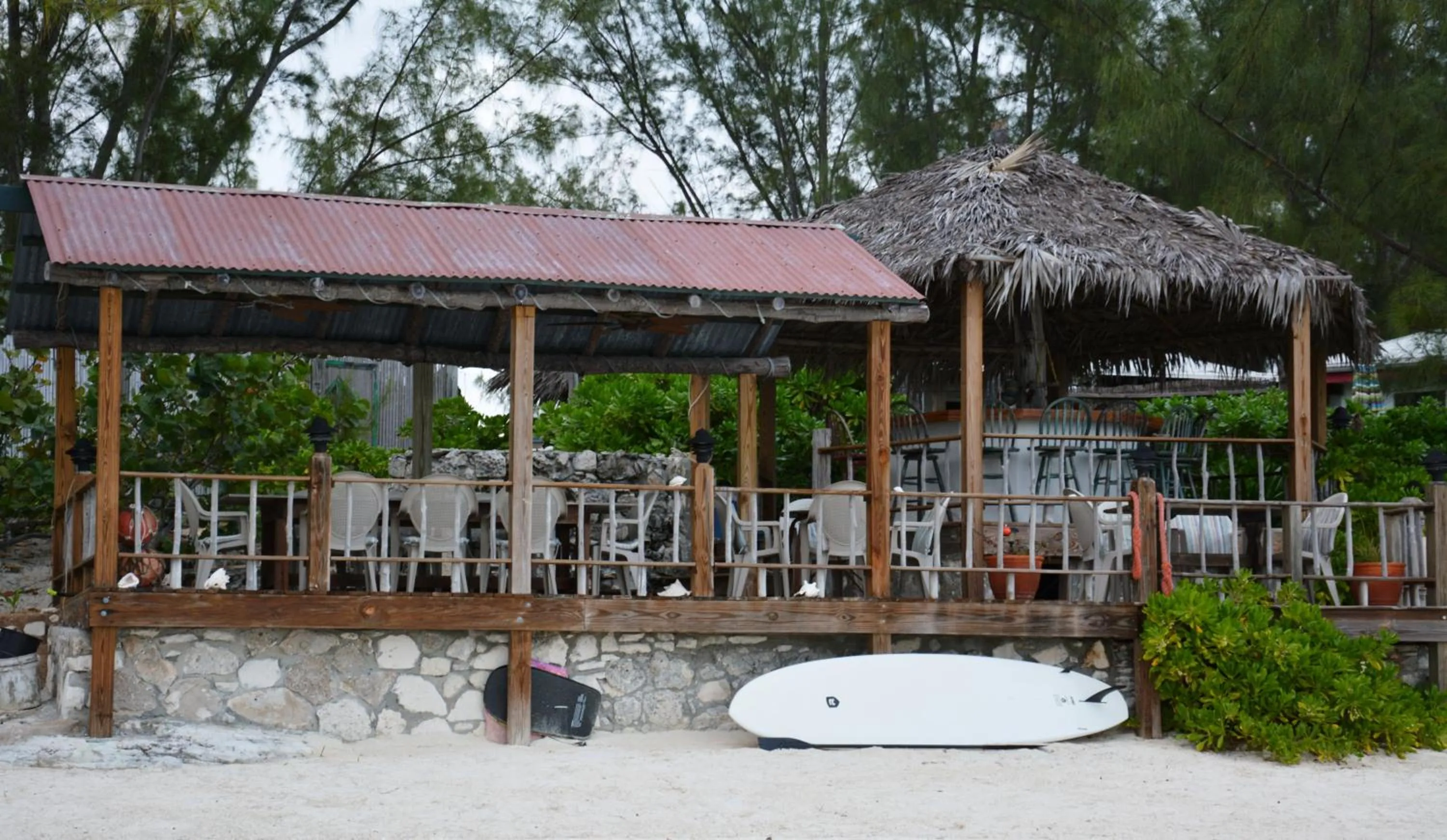 Restaurant/places to eat in Pigeon Cay Beach Club