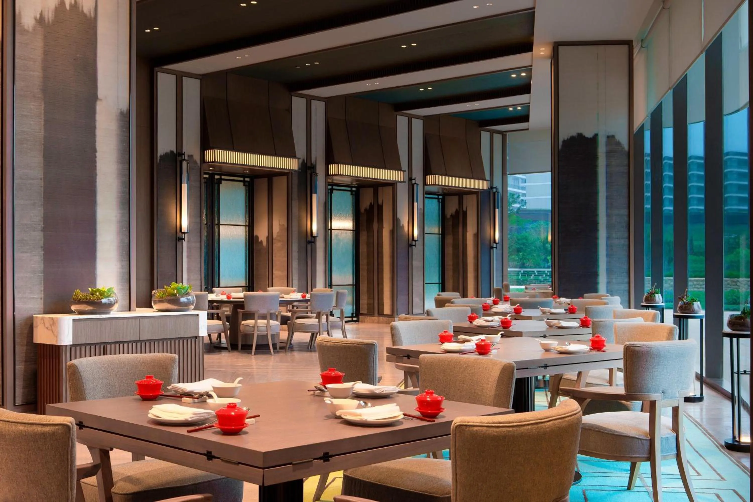 Restaurant/places to eat in Le Meridien Xiaojing Bay