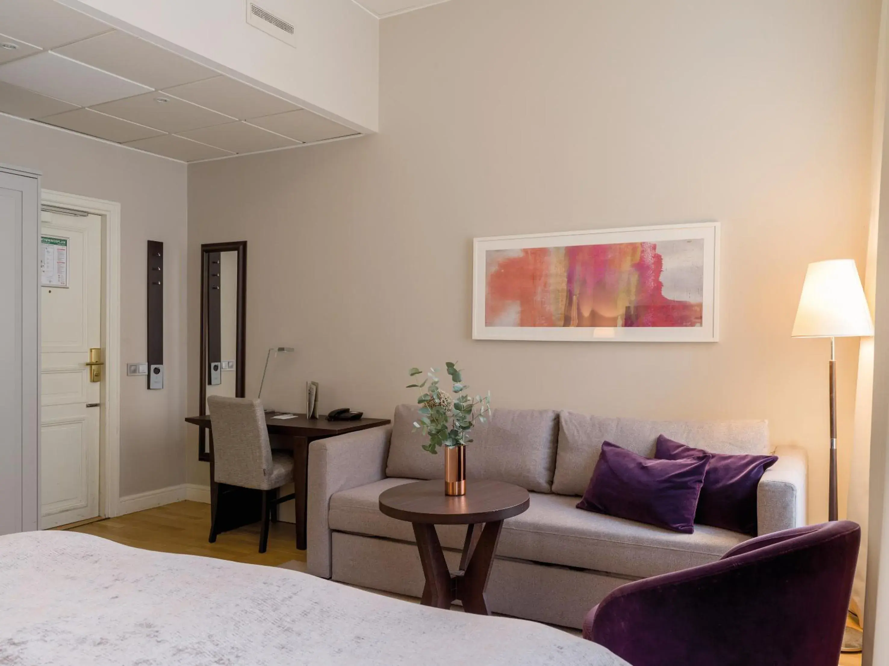 Property building, Bed in Elite Hotel Adlon Property building, Bed in Elite Hotel Adlon